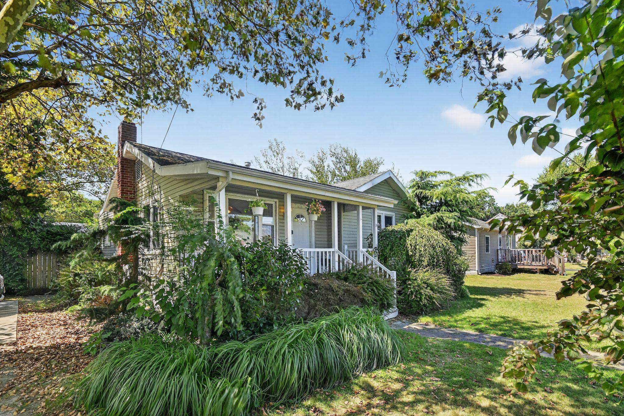 301 Roosevelt Boulevard