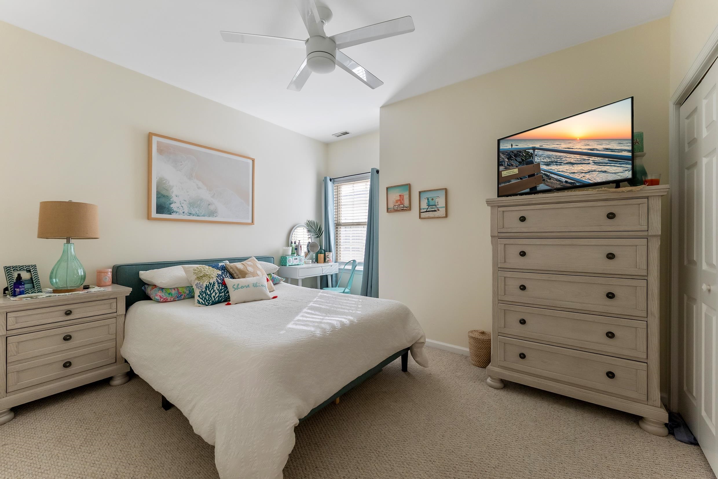 311 E Wildwood Avenue - Picture 41