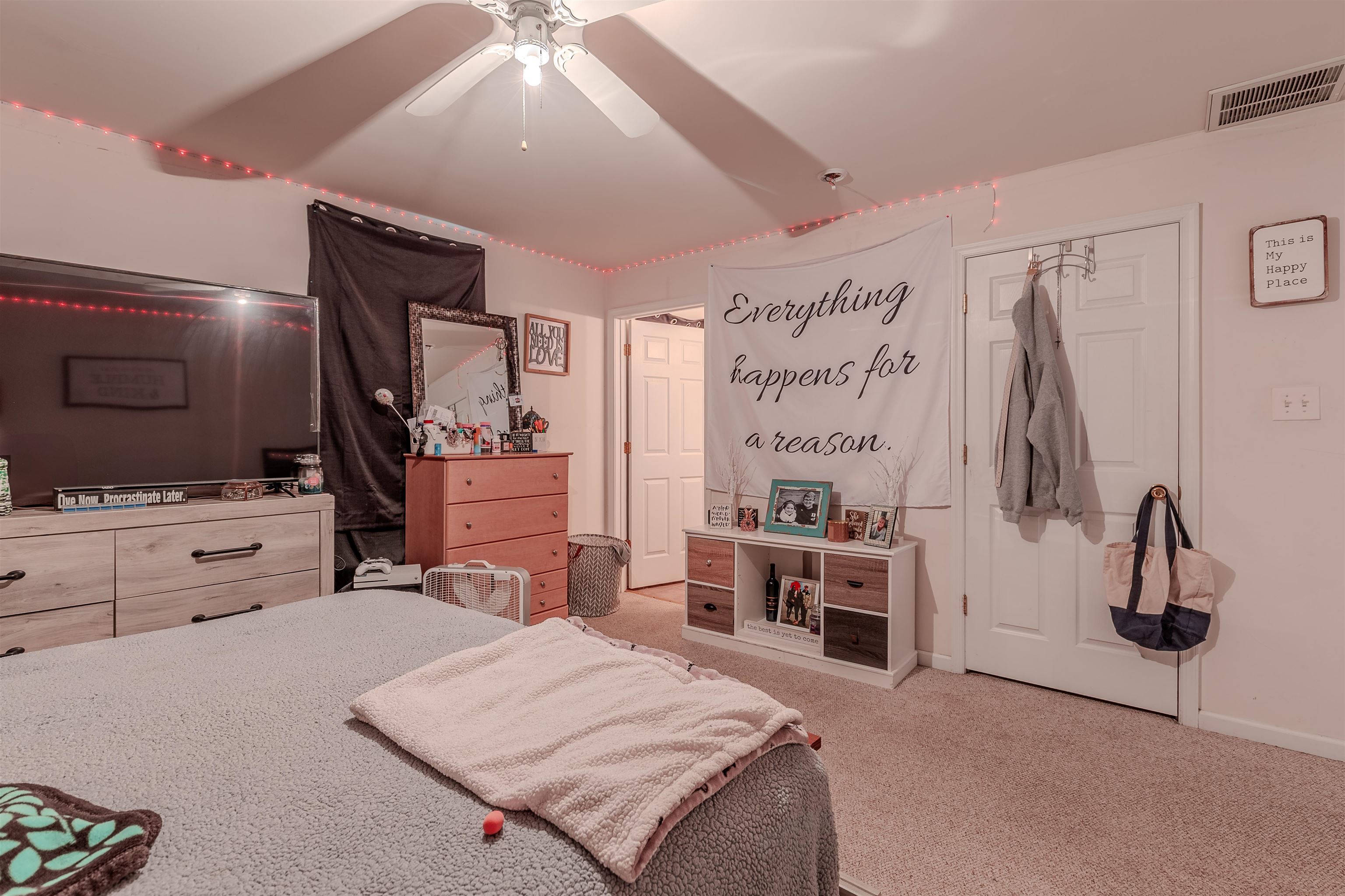 - Picture 13