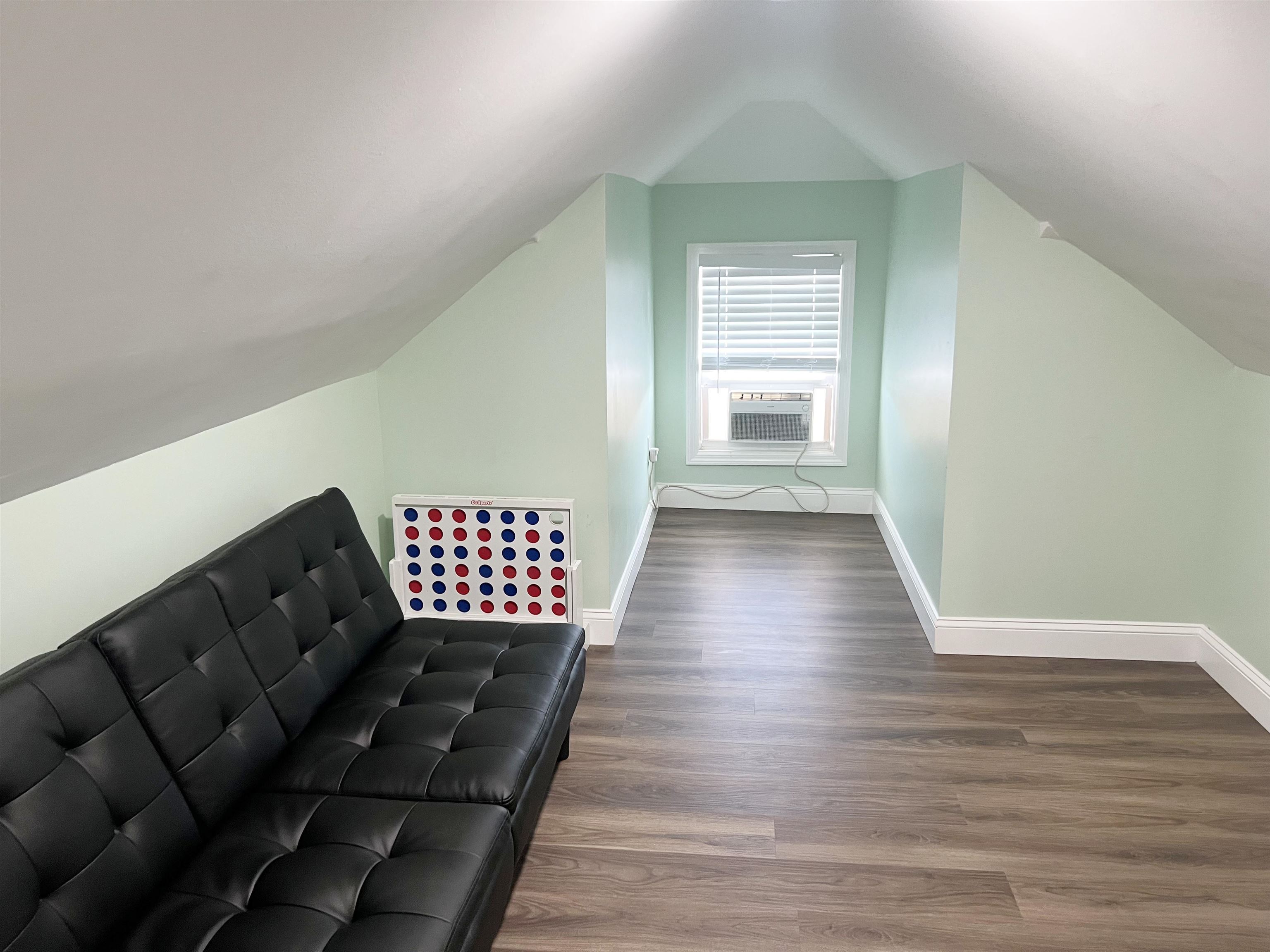 224 E Maple Avenue