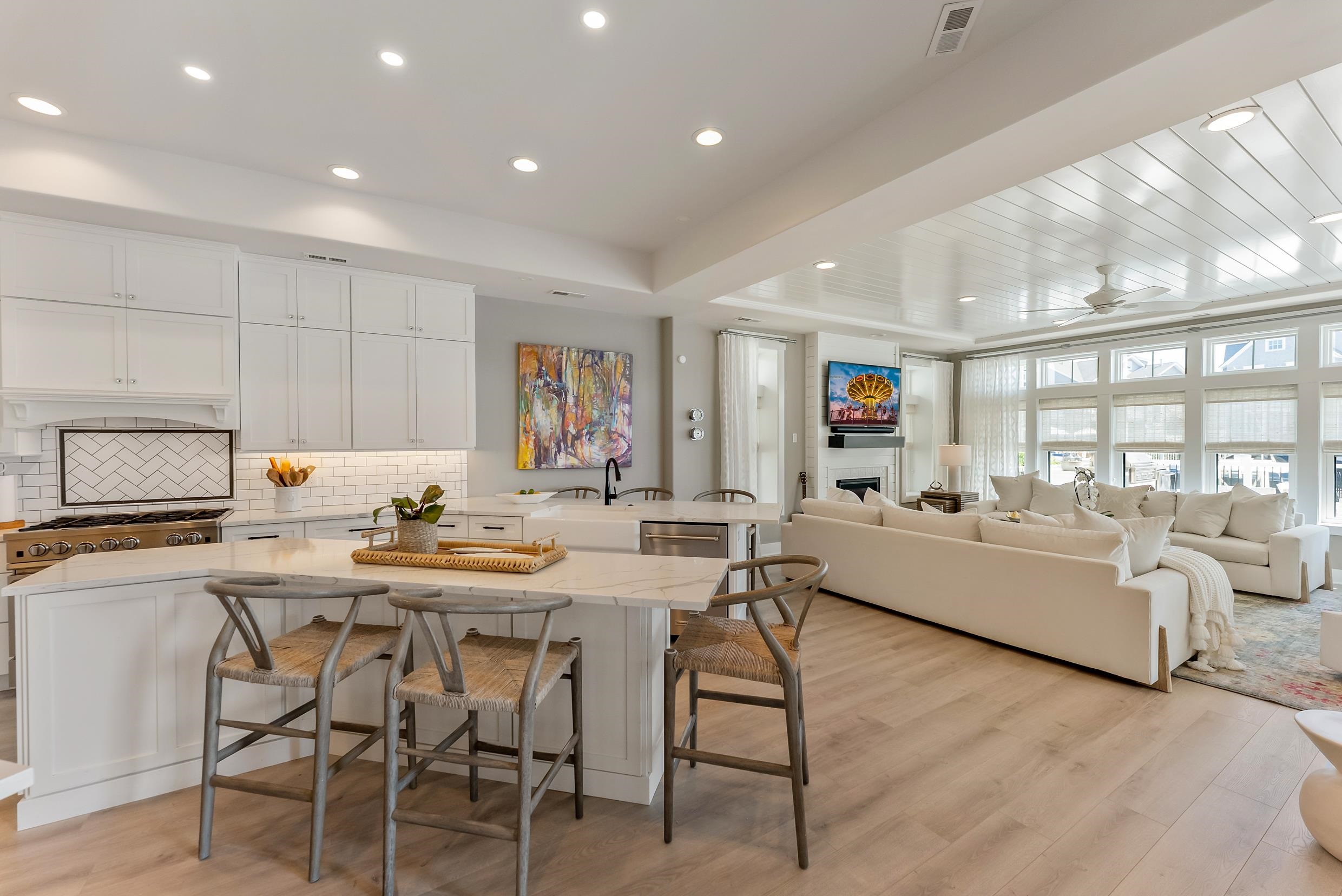 2019 Glenwood Drive