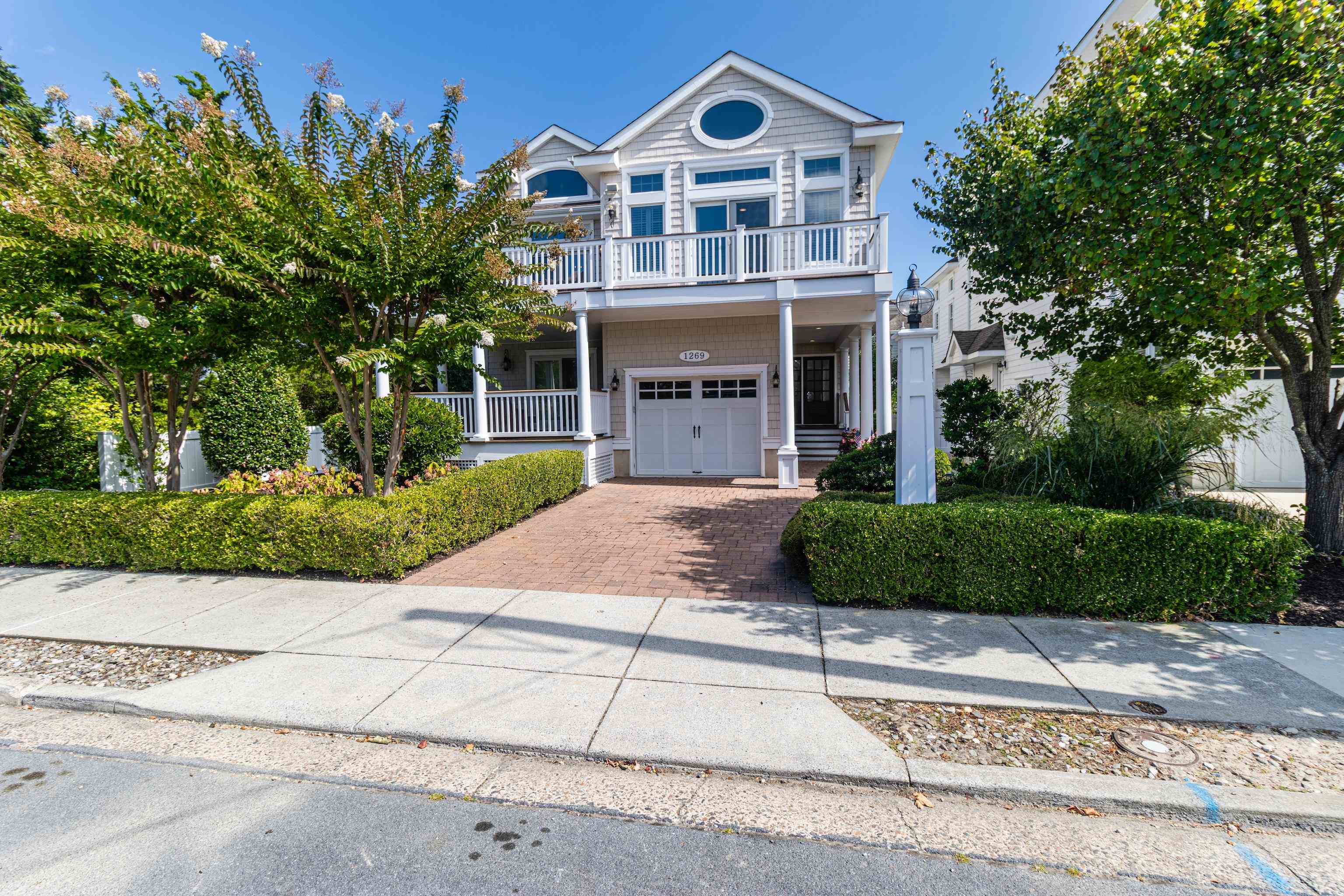 1269 1st Avenue - Avalon