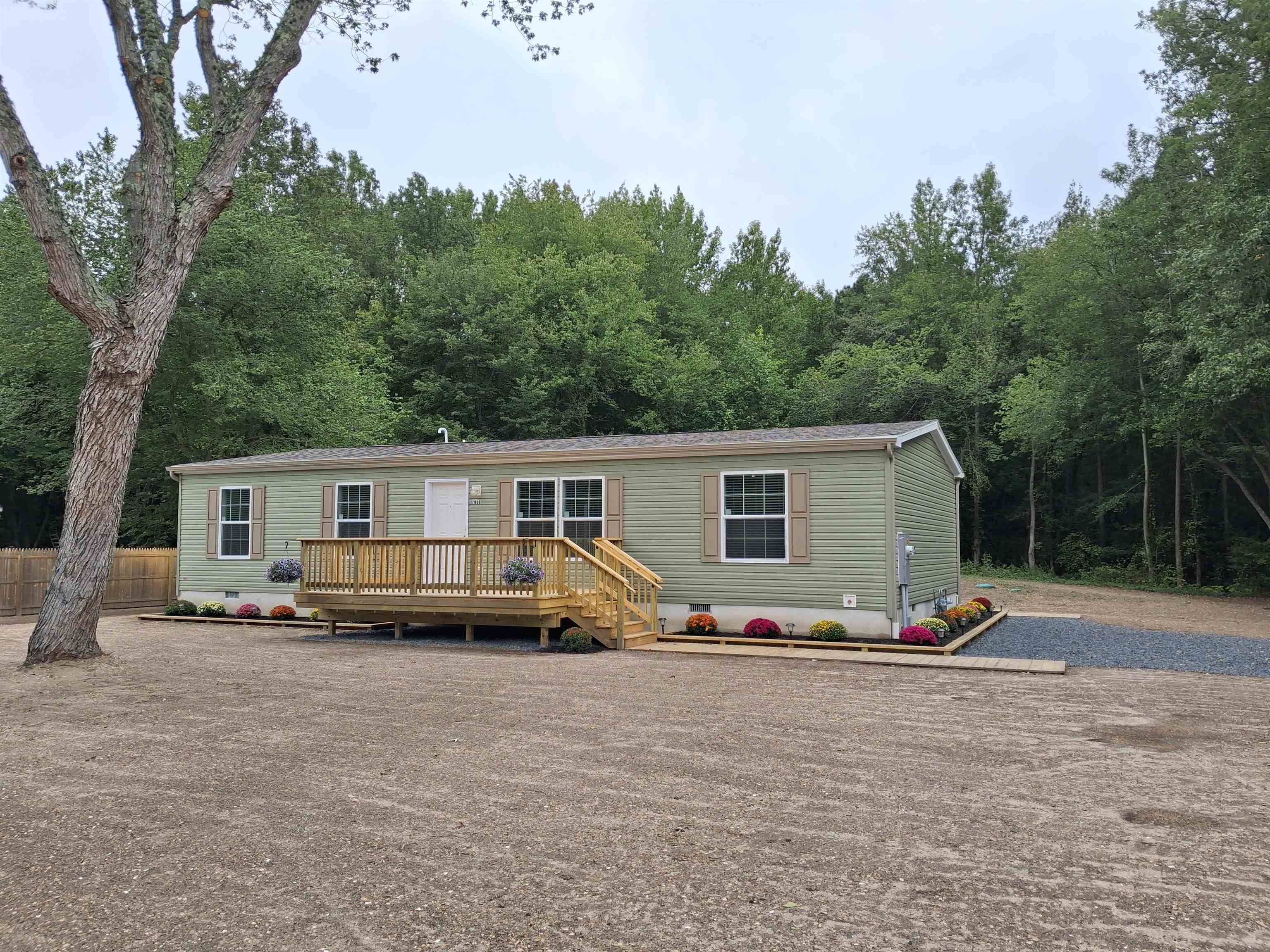 7086 James Moore Road - Port Norris