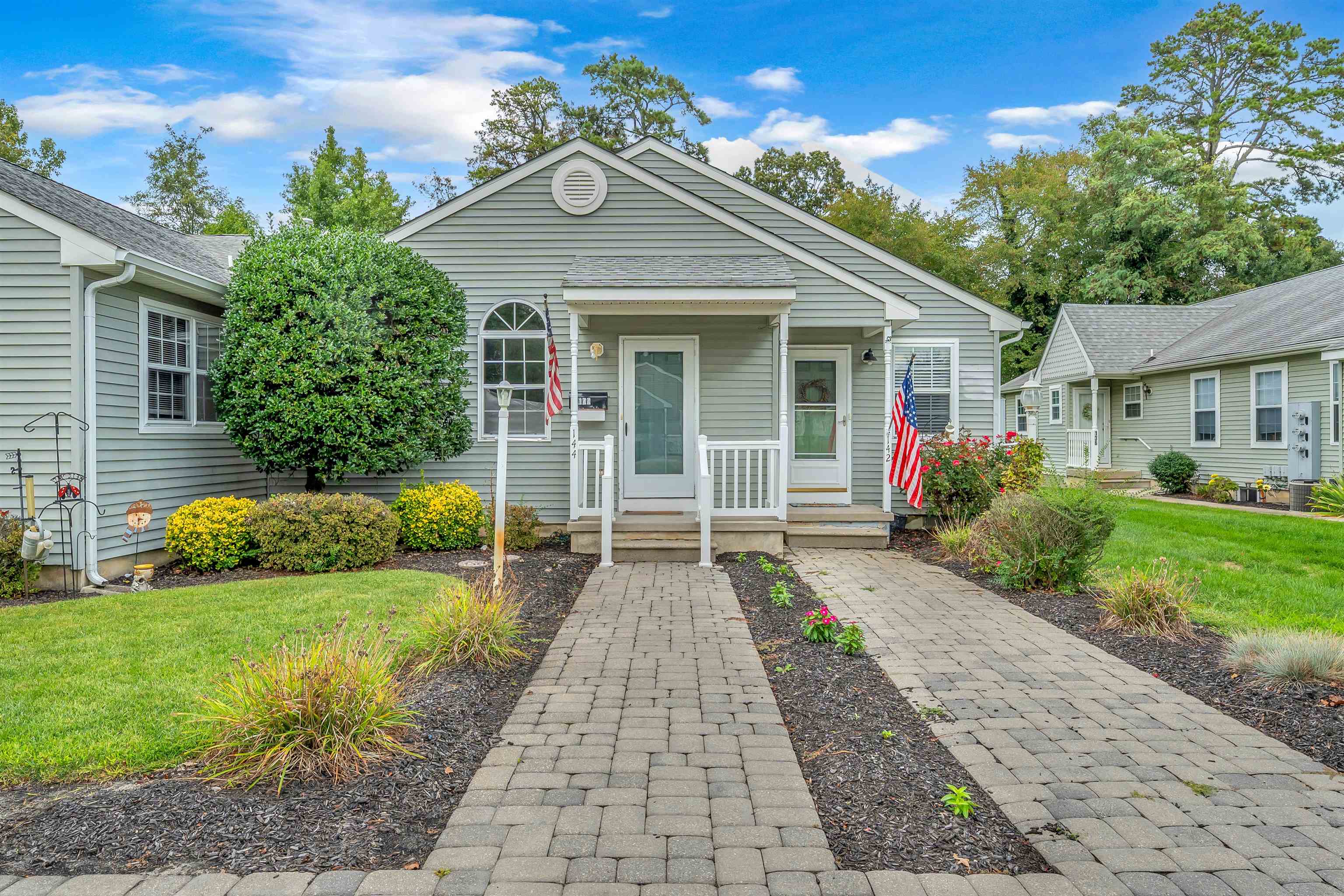 The deSatnick Real Estate Team
