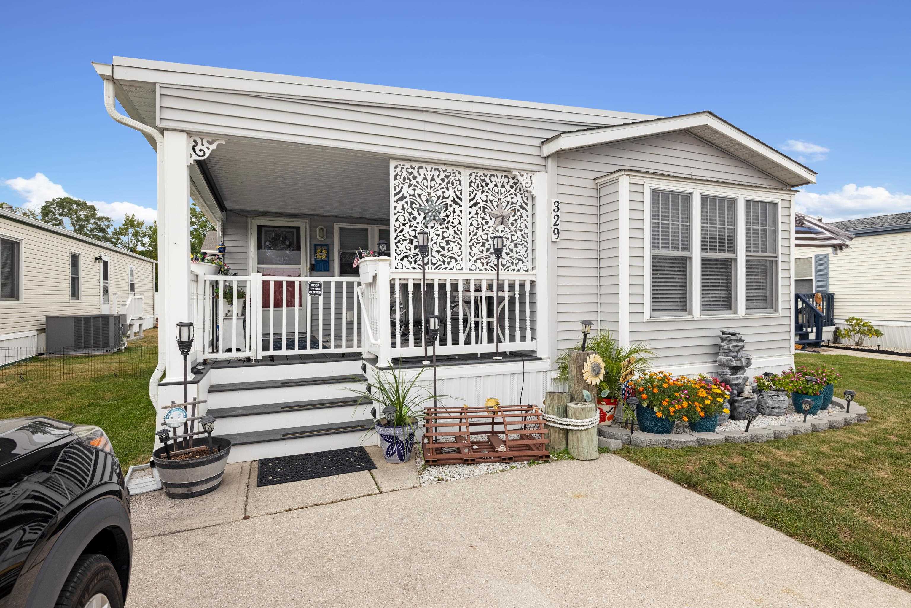 The deSatnick Real Estate Team