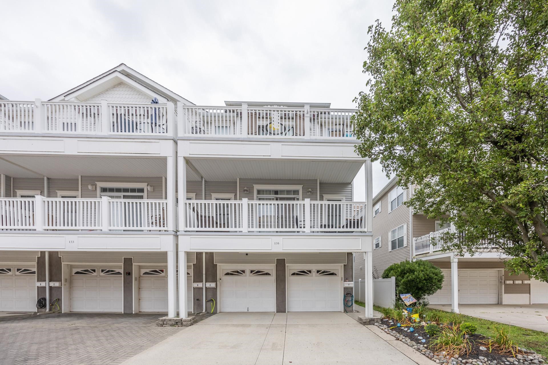 135 E Baker Avenue - Wildwood