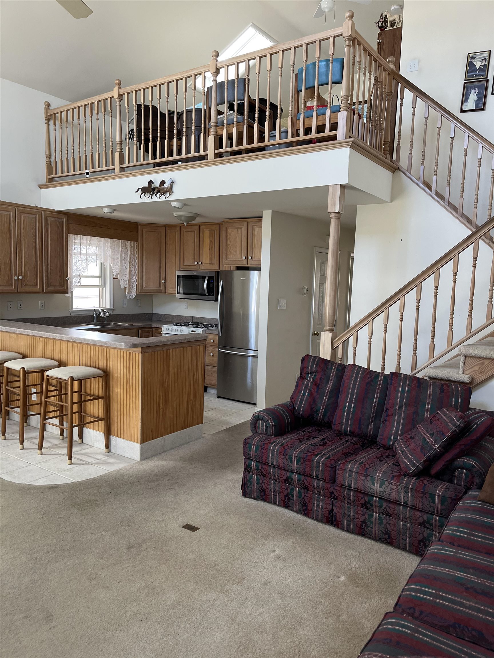 519 W Poplar Avenue