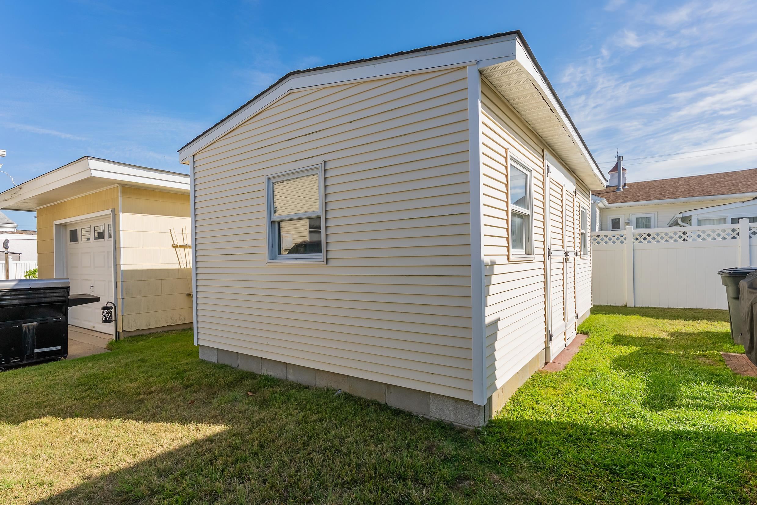 107 E Hollywood Avenue - Picture 38