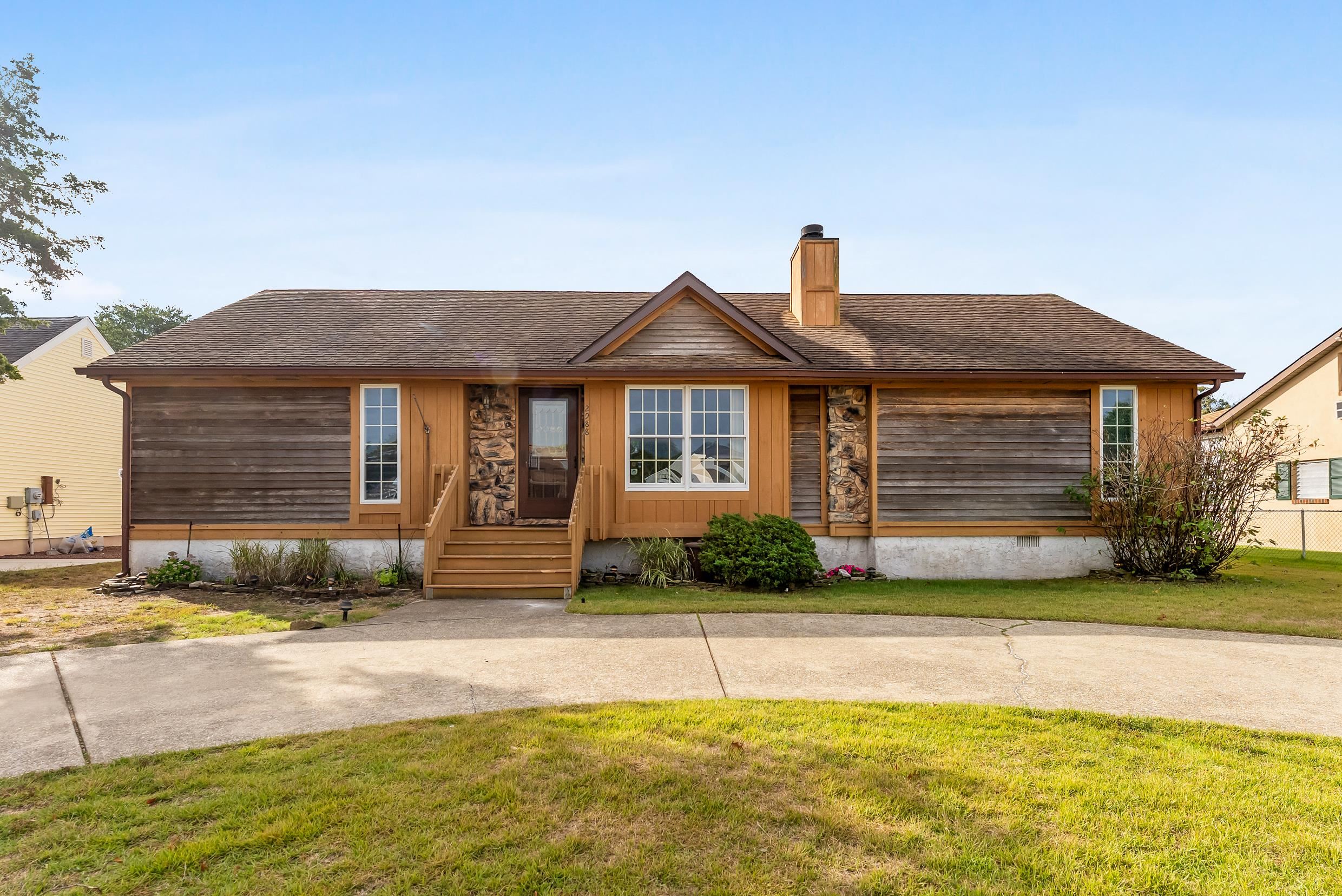 2988 Bybrook Drive, Villas