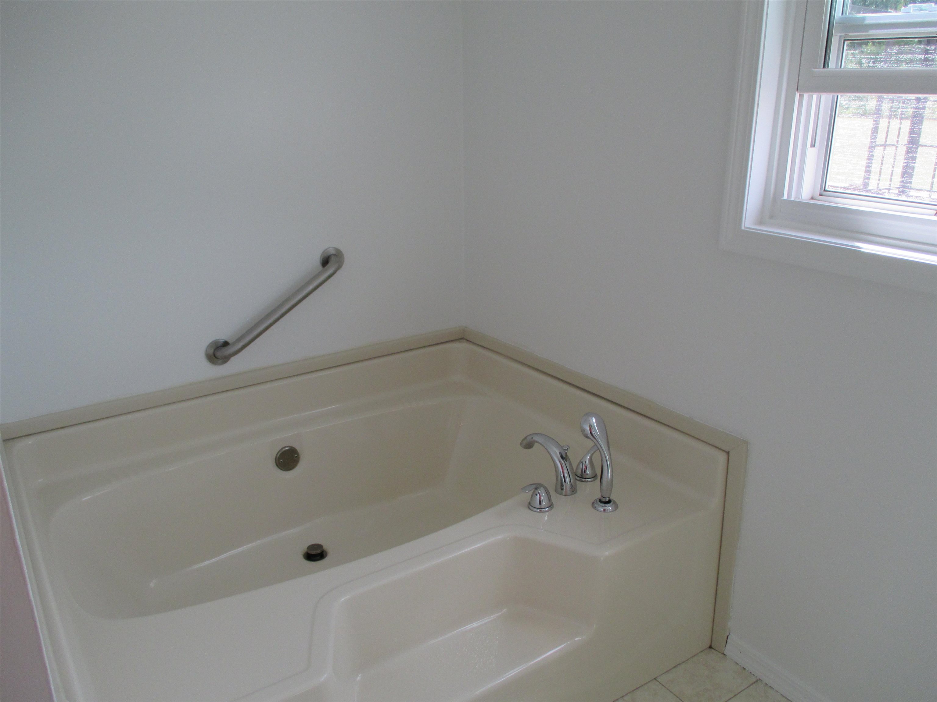 11 Country Village Drive - Picture 12