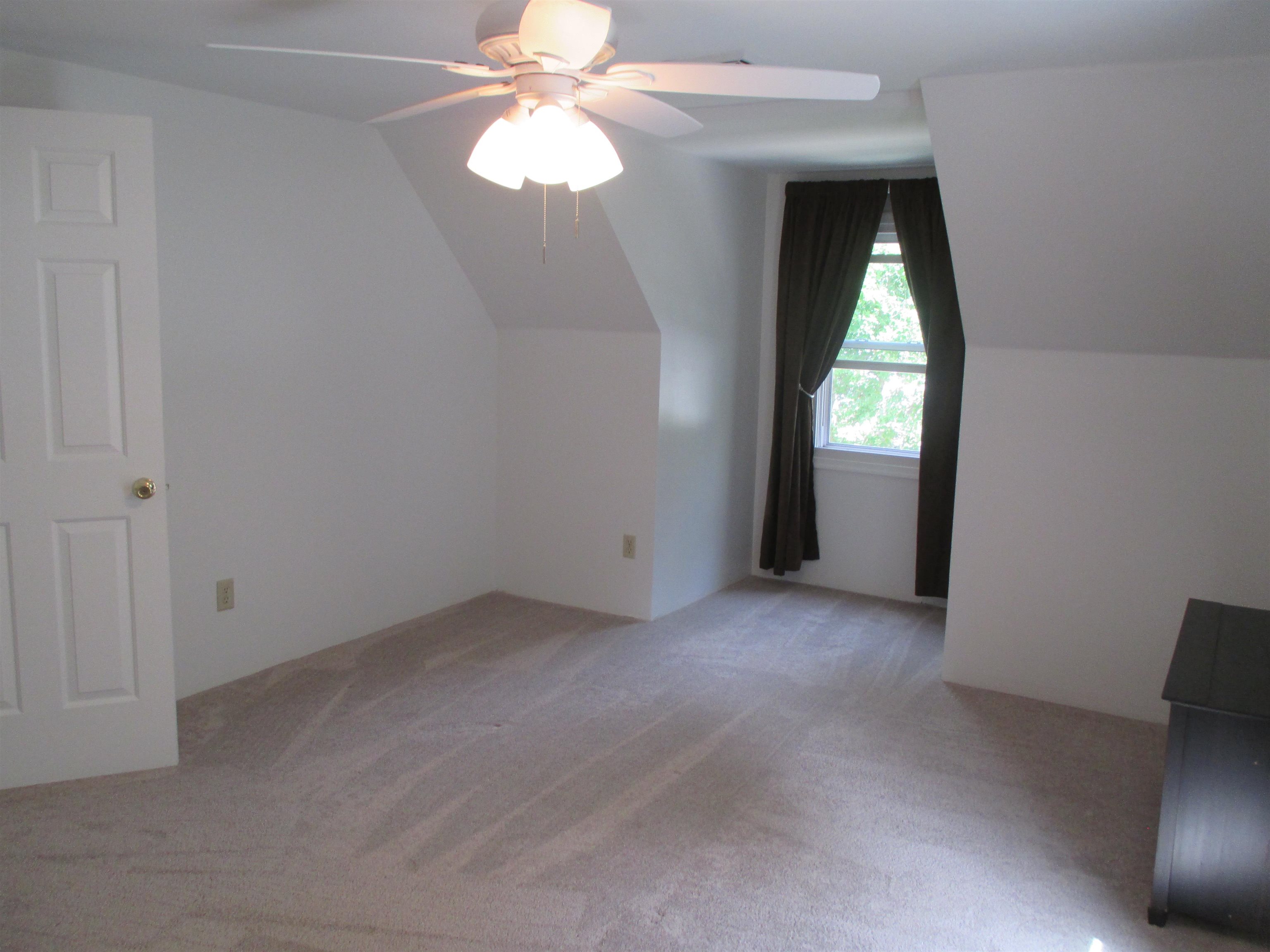 11 Country Village Drive - Picture 28