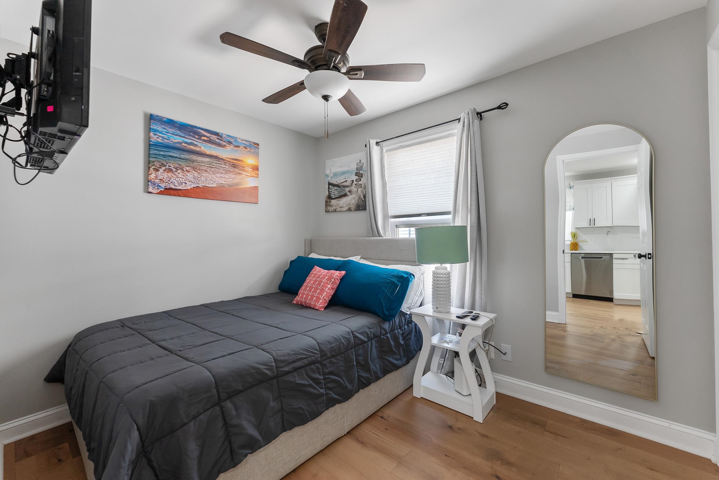 620.5 W Maple Avenue