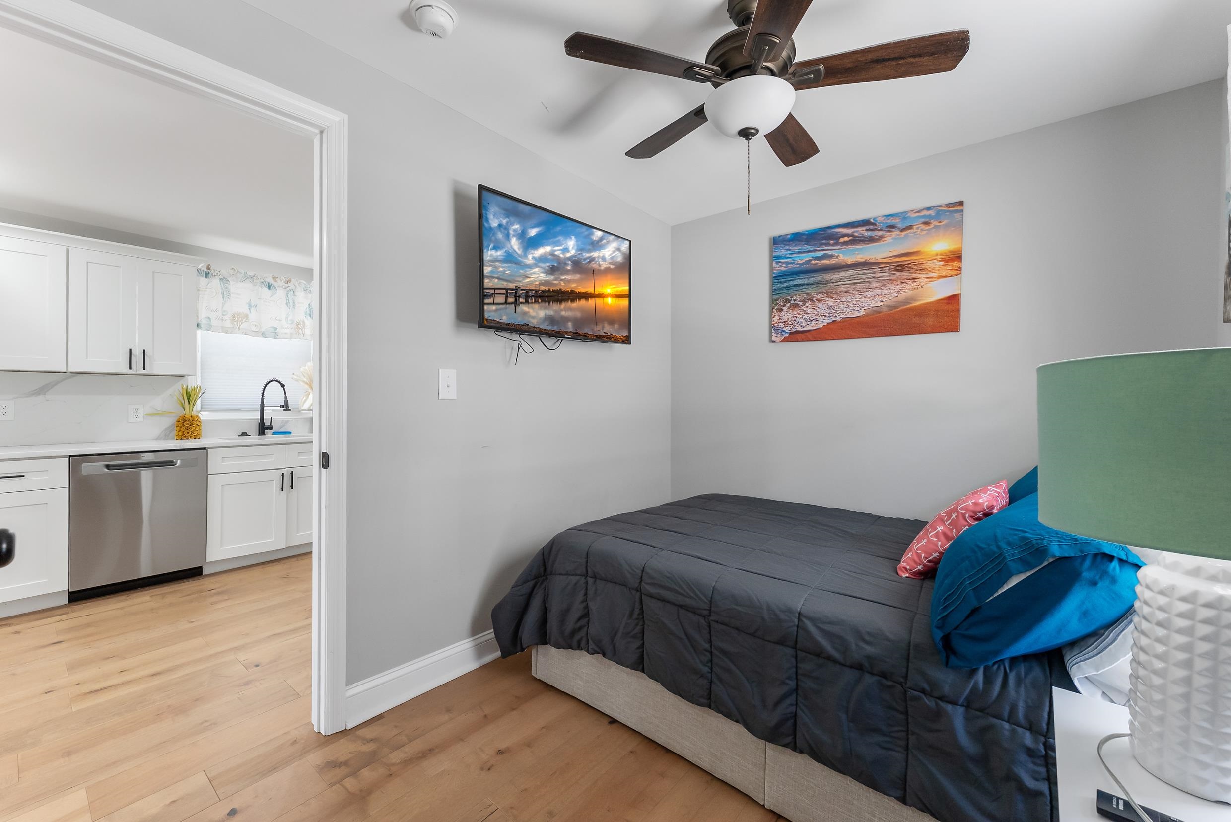 620.5 W Maple Avenue
