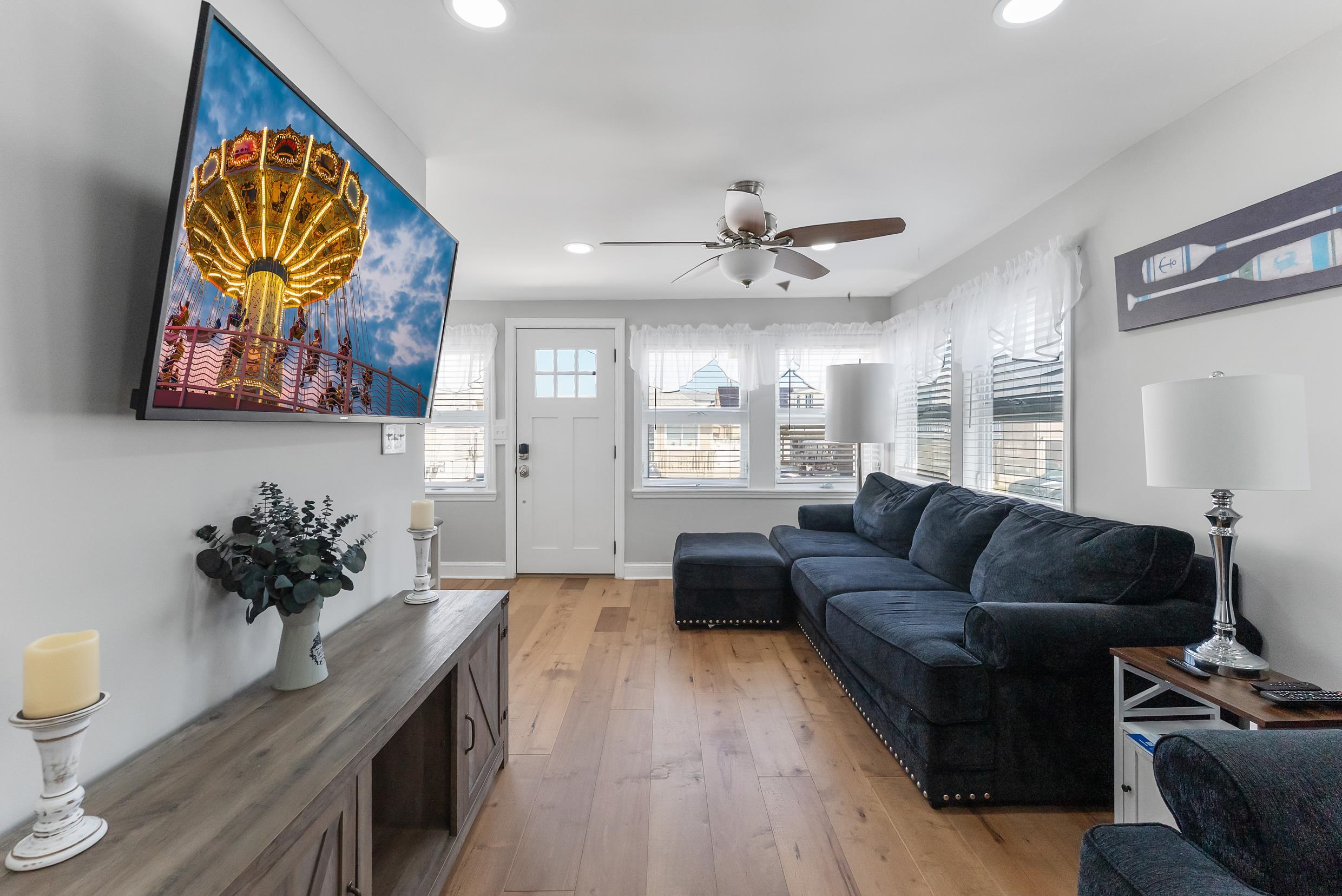 620.5 W Maple Avenue