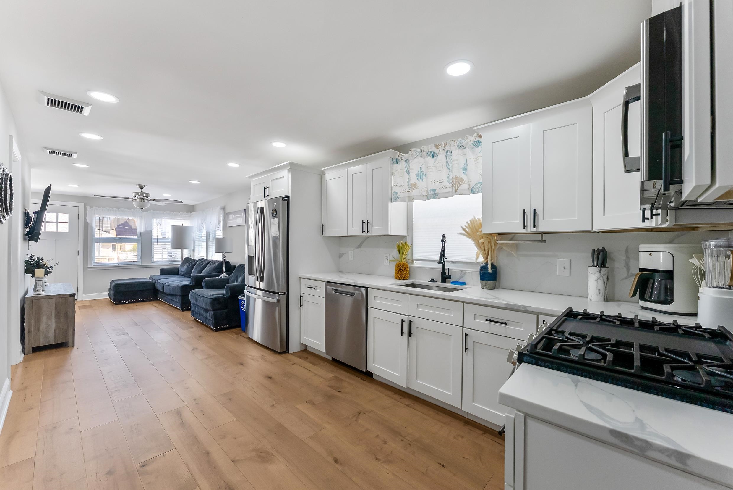 620.5 W Maple Avenue