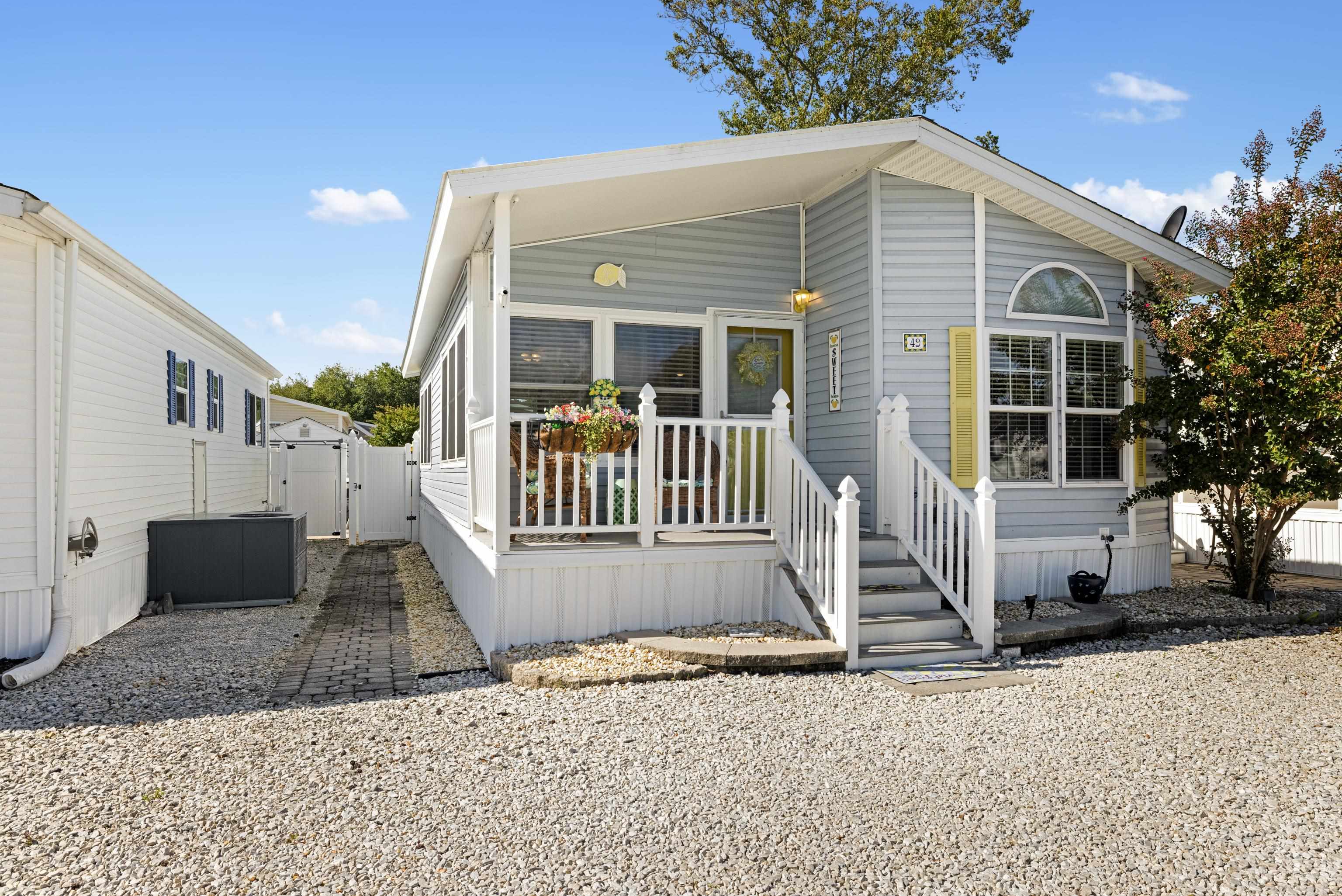 The deSatnick Real Estate Team