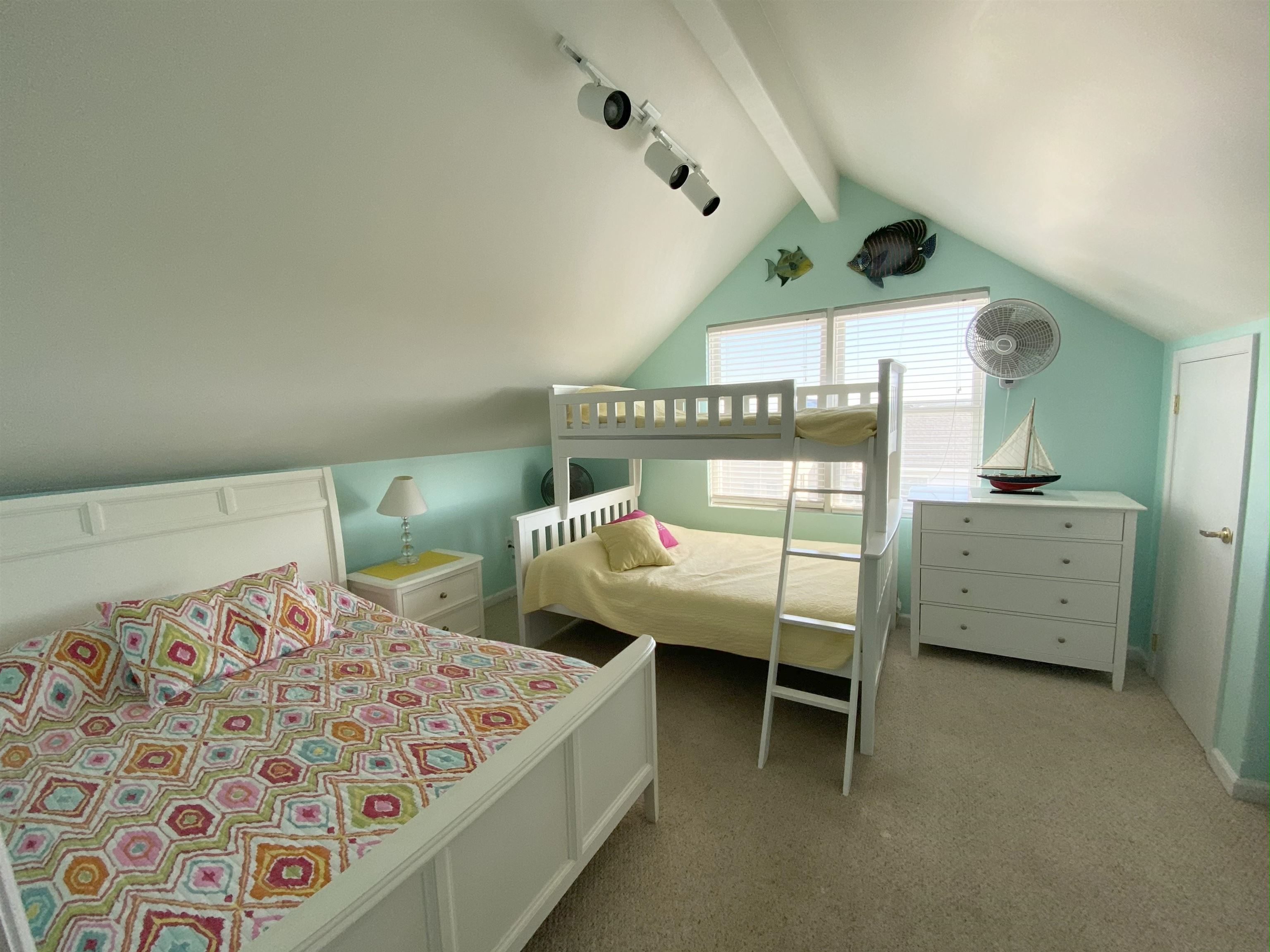 2207 Surf Avenue - Picture 35