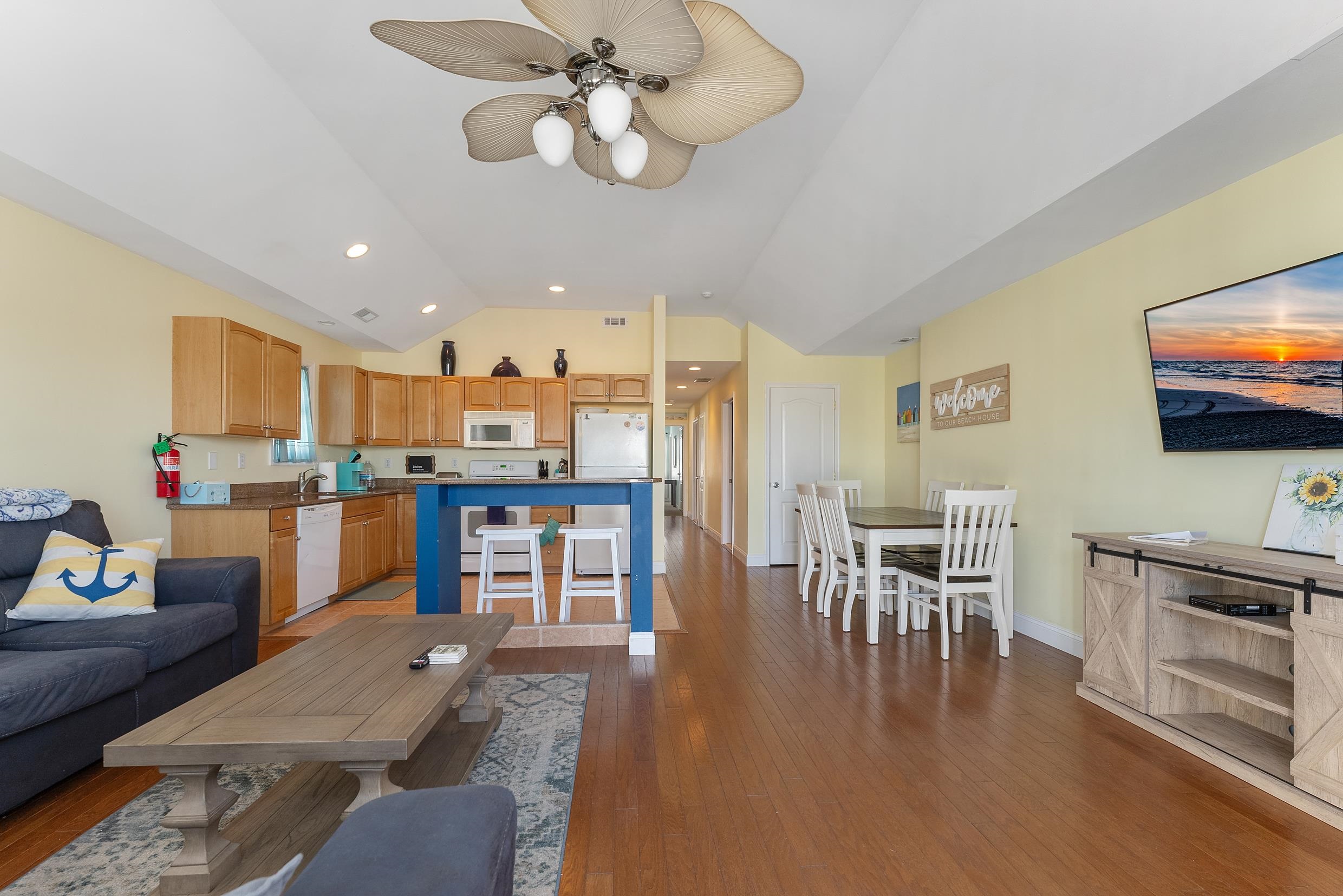 141 E Rio Grande Avenue