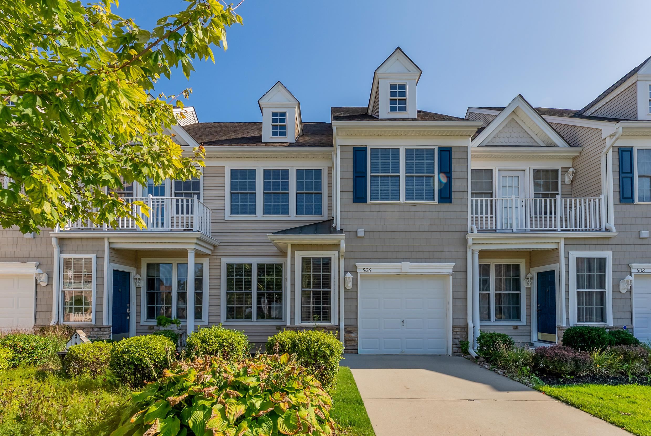506 W Hampton Court