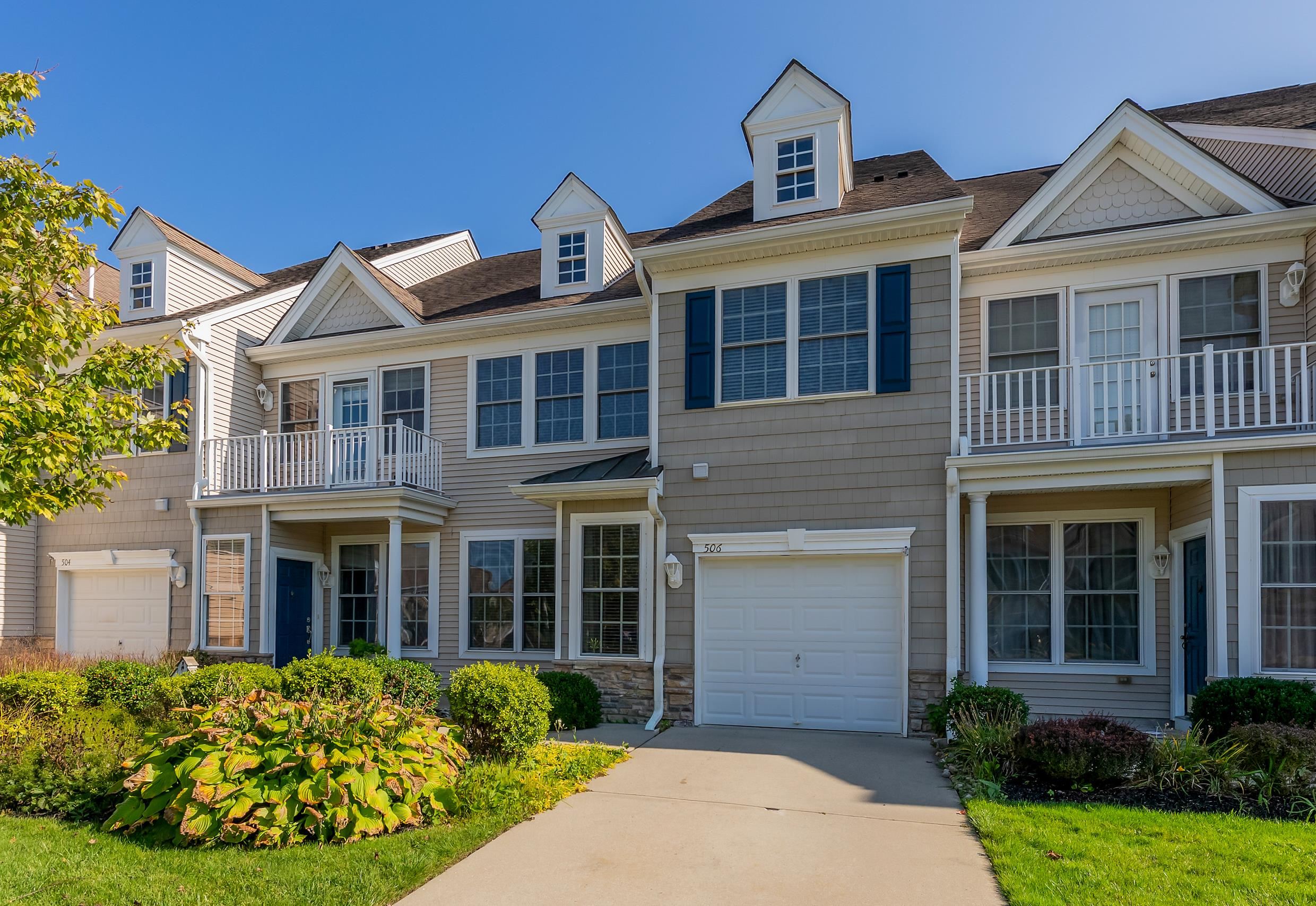 506 W Hampton Court
