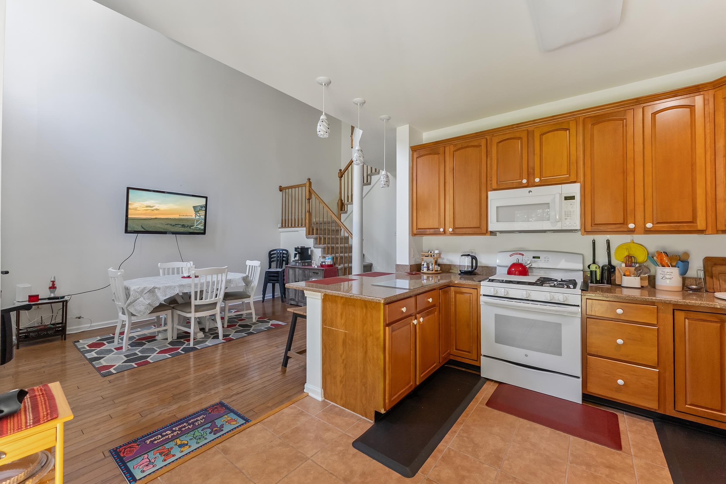 506 W Hampton Court