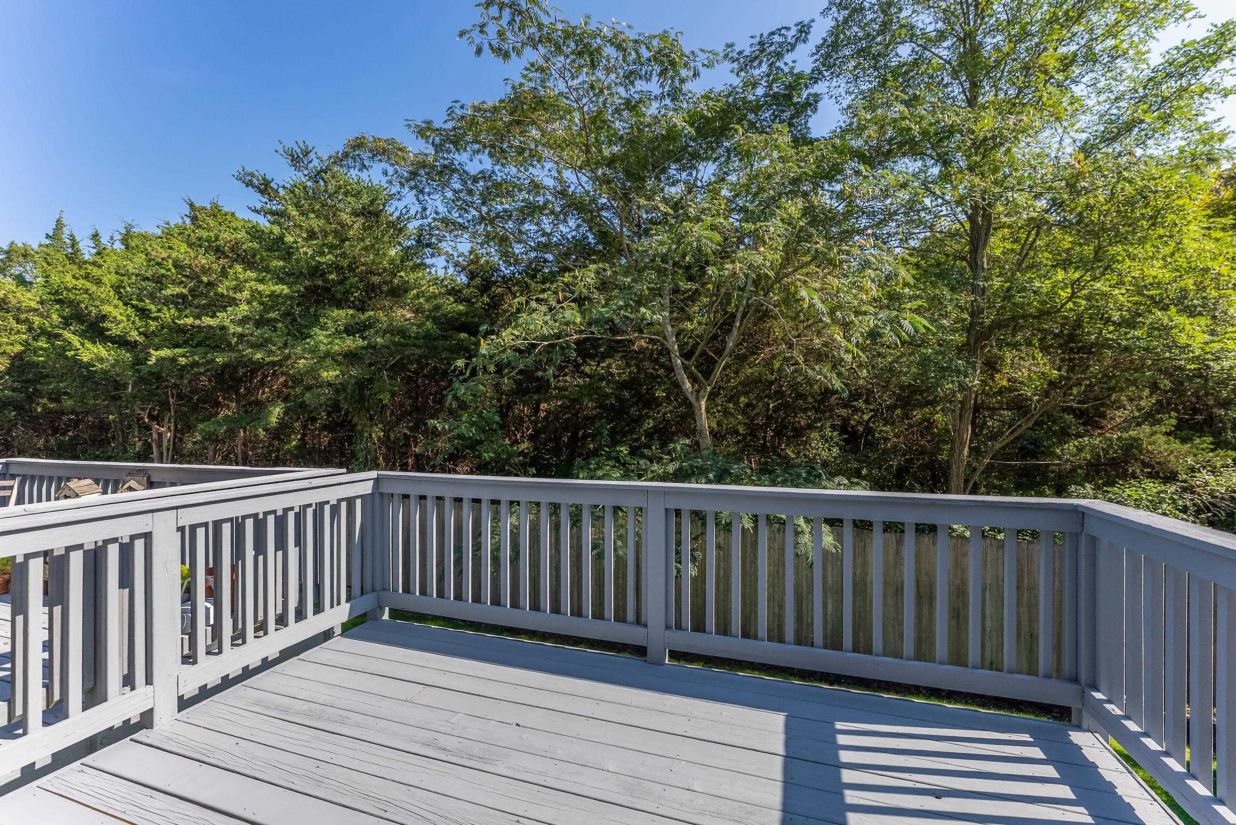 506 W Hampton Court