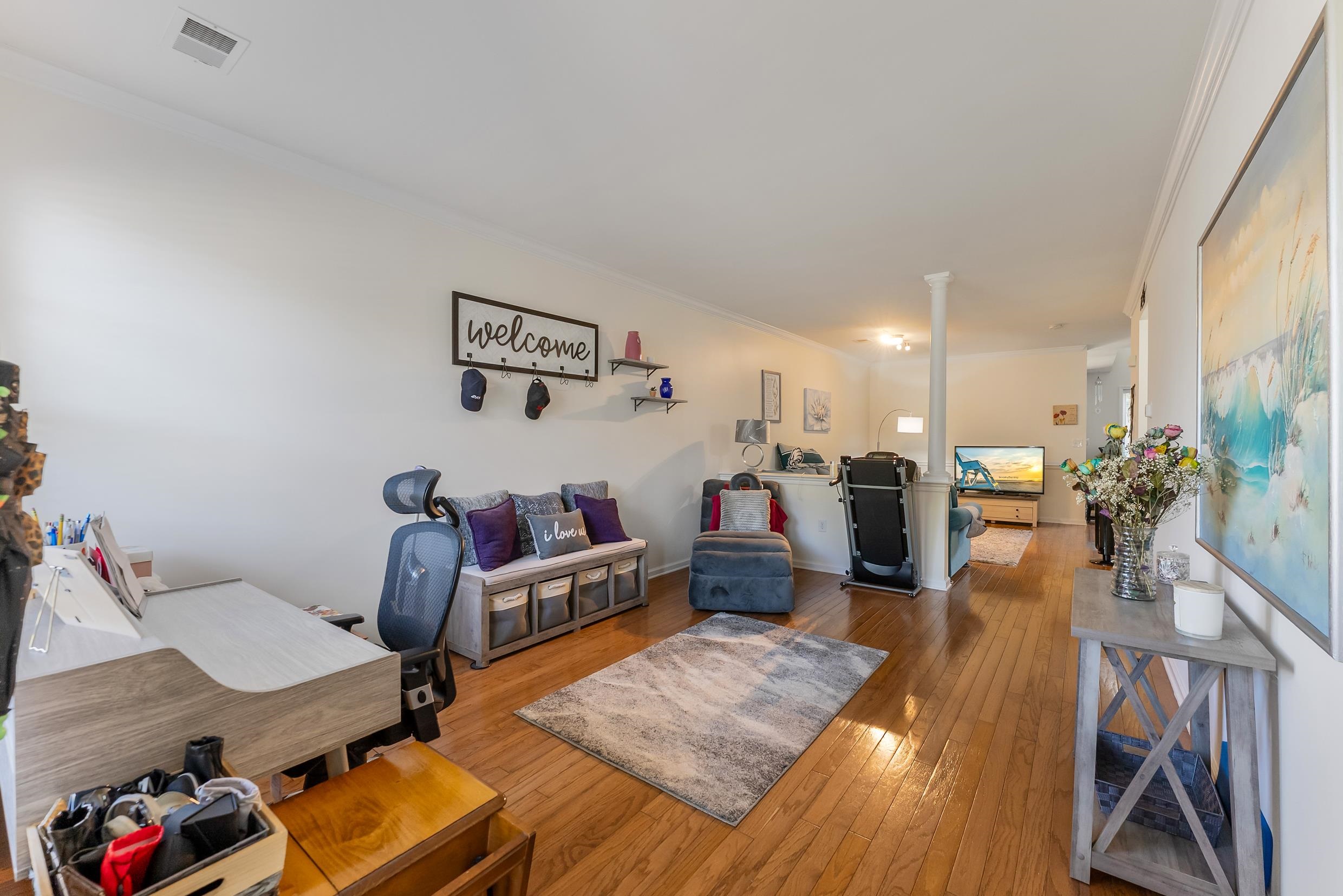 506 W Hampton Court
