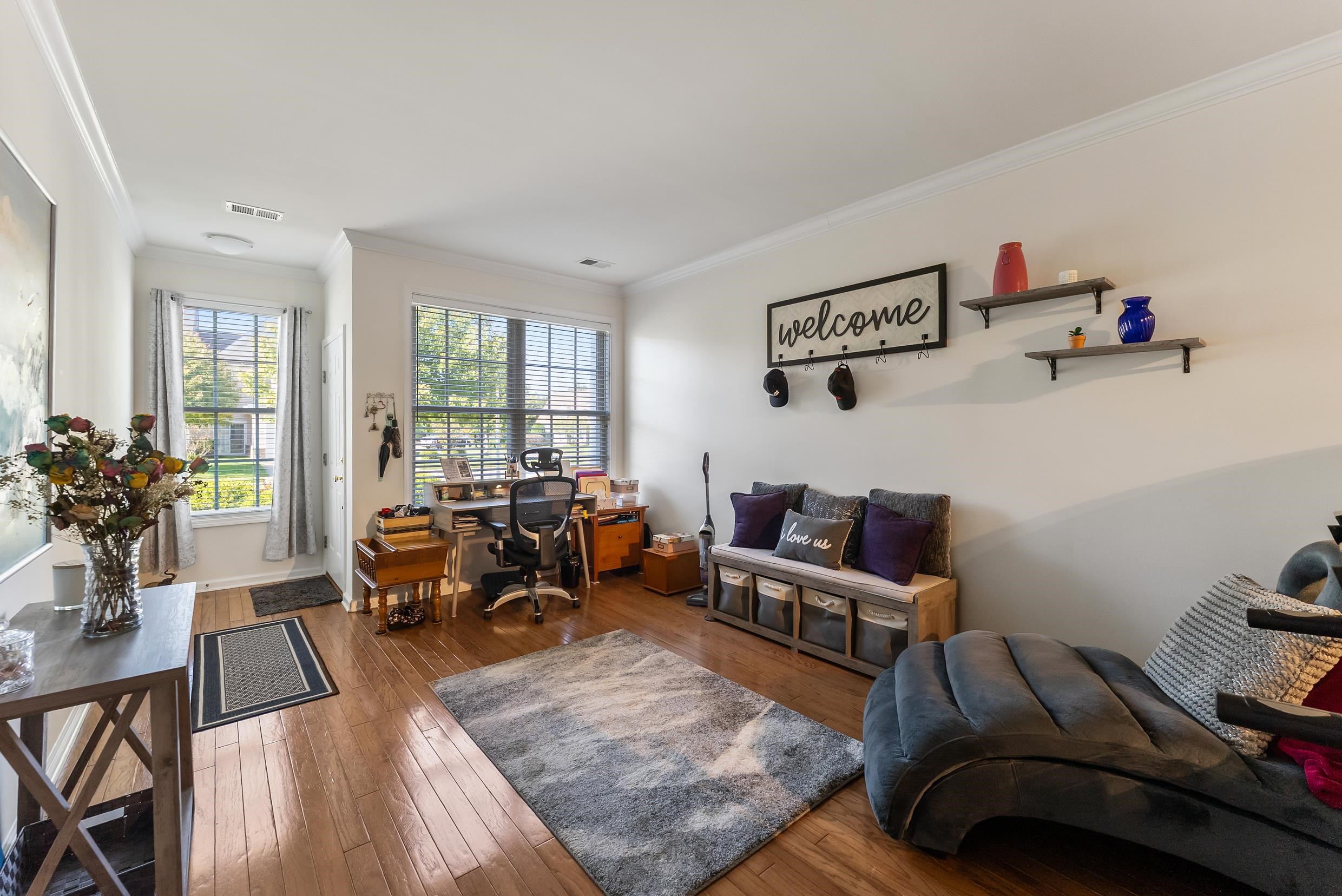 506 W Hampton Court