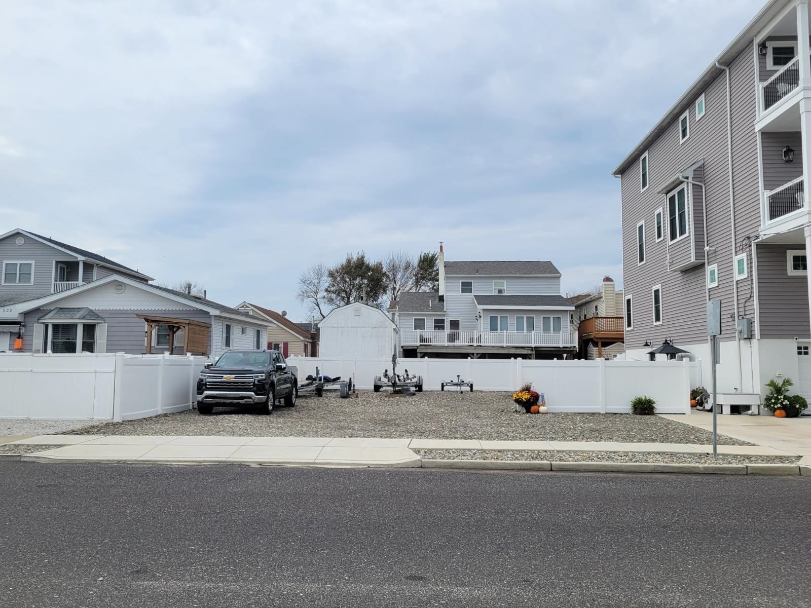 524 W Poplar