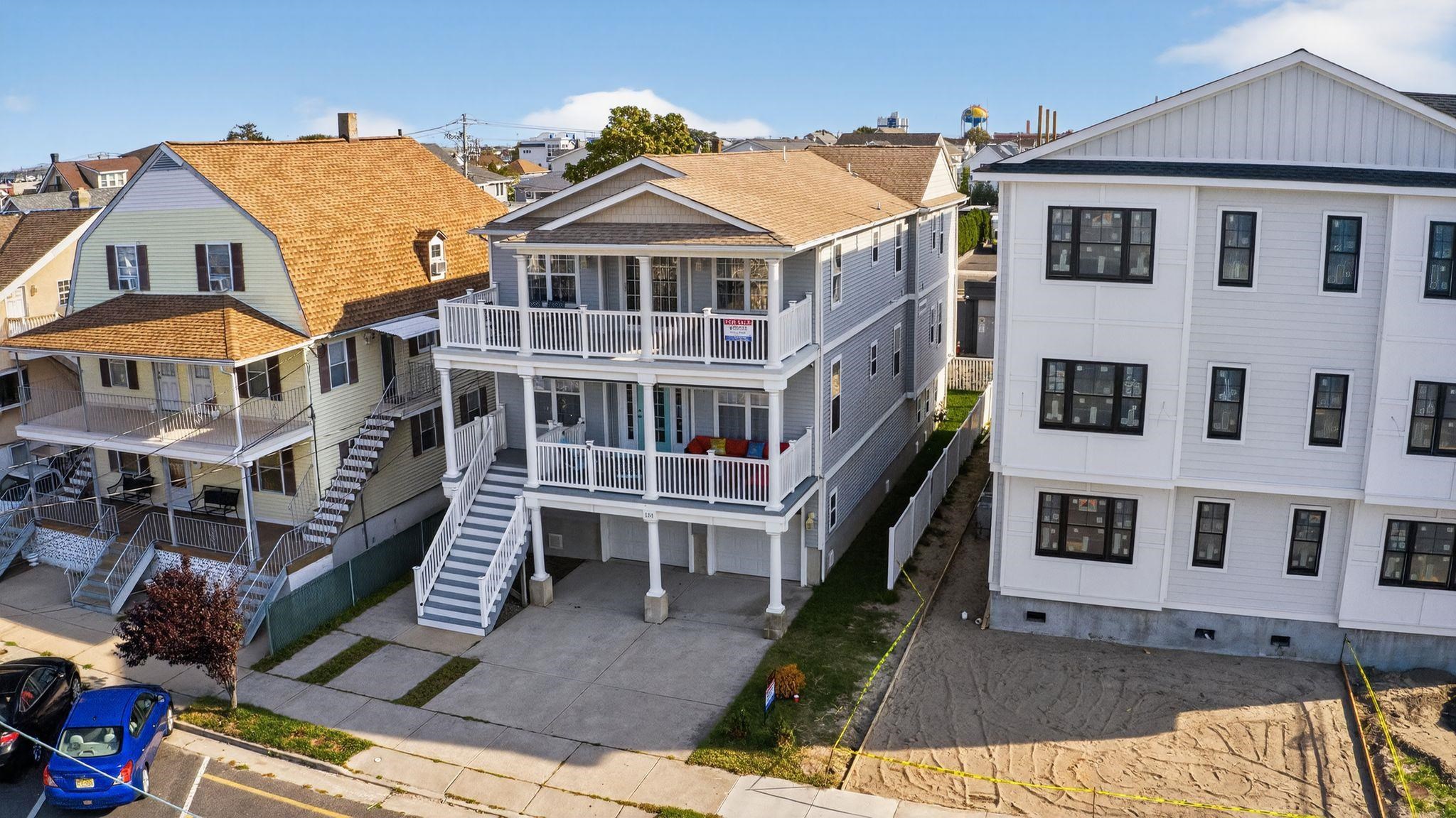 151 E Leaming Avenue