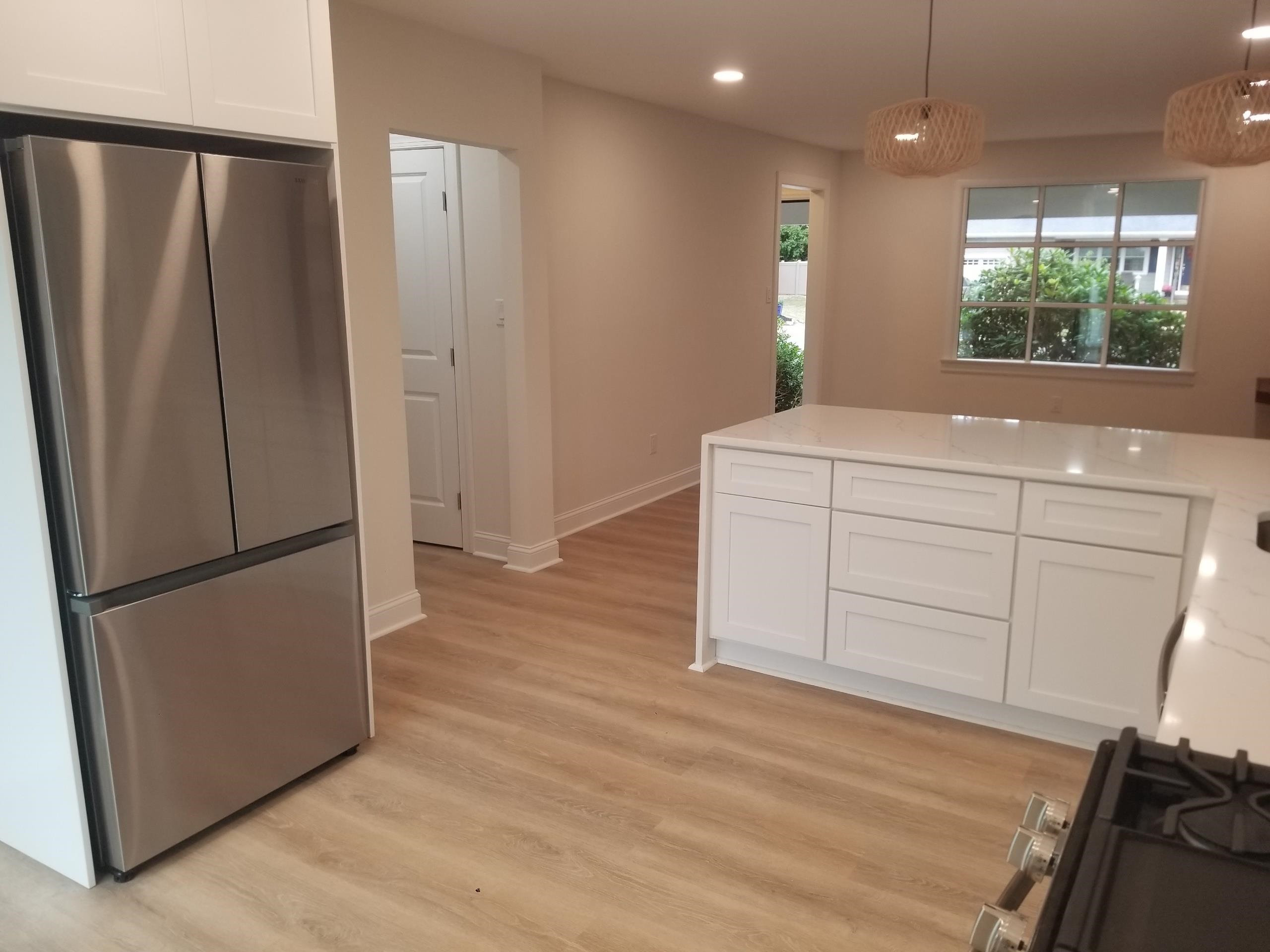 4 W Katherine Avenue