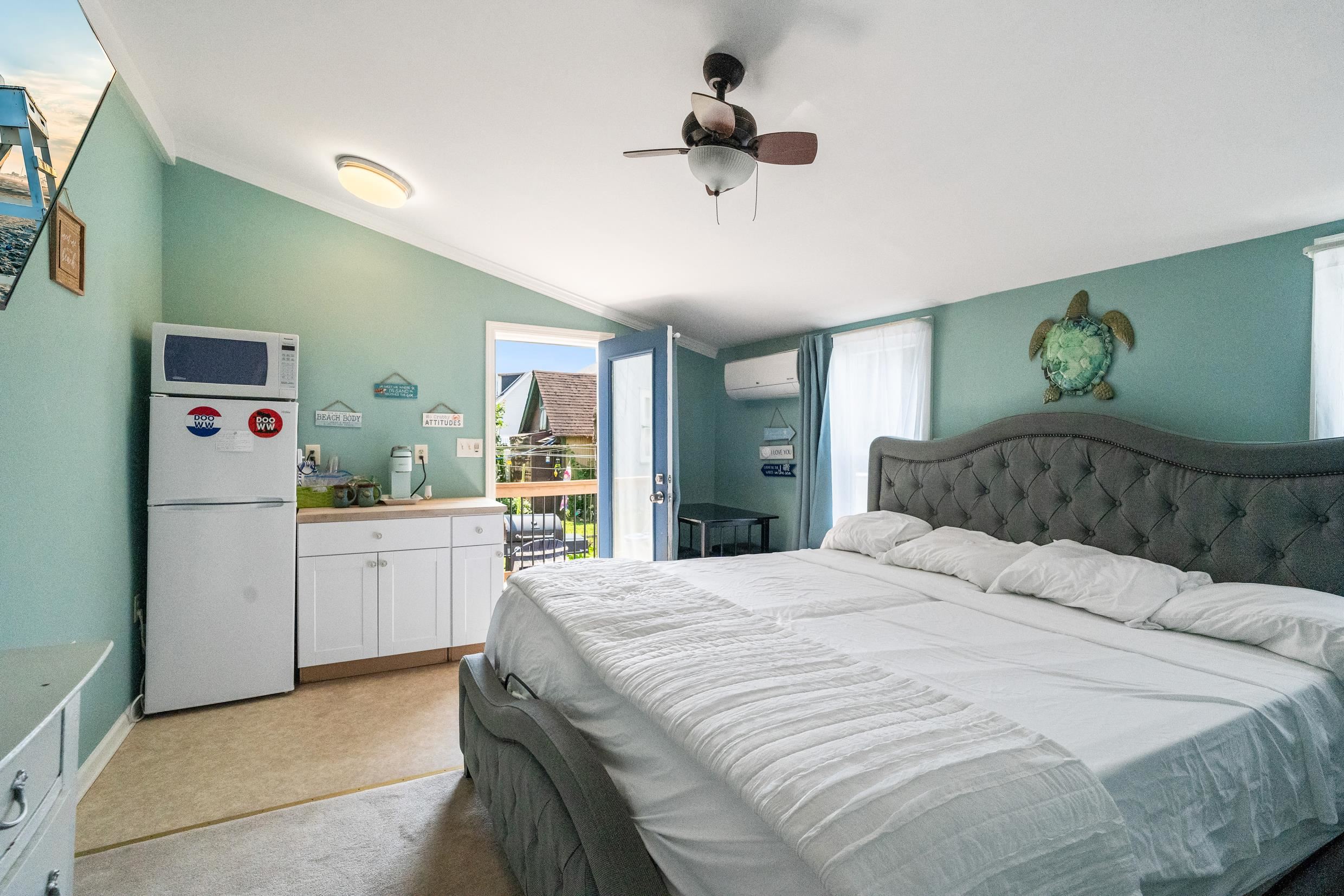 222-224 W Poplar
