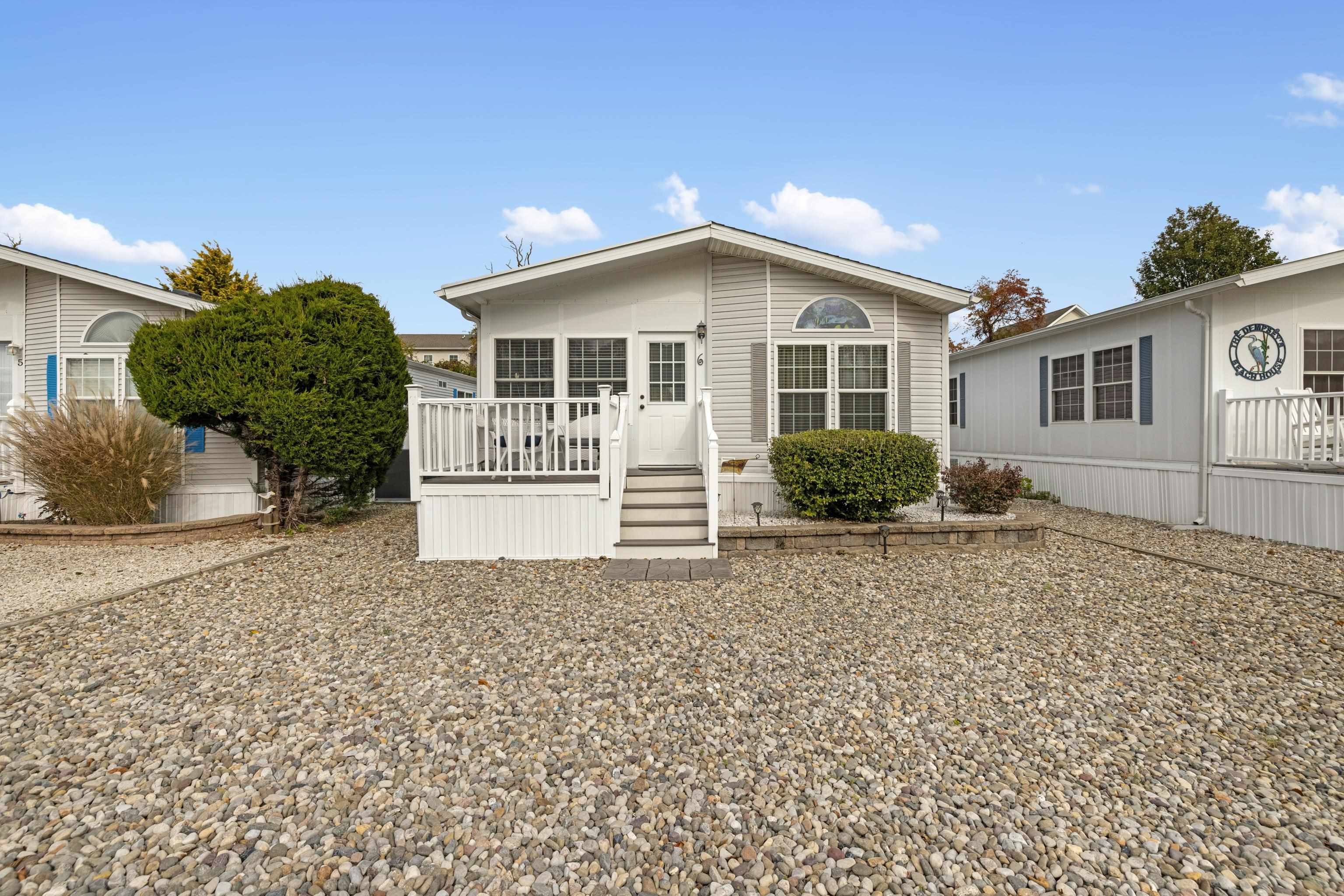 The deSatnick Real Estate Team