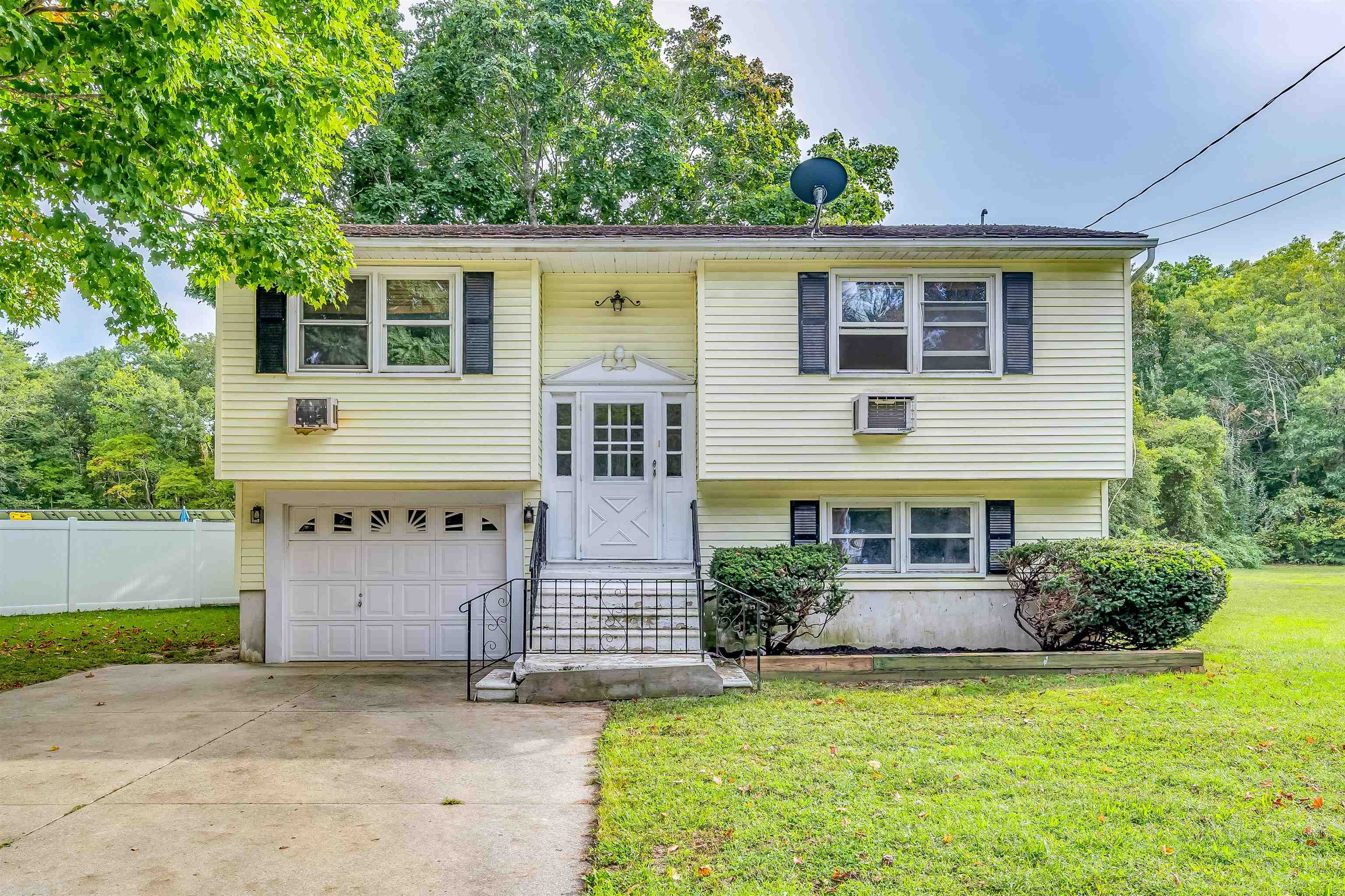  125 Gravel Hole Road - South Dennis