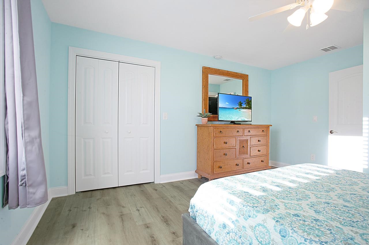 6109 Atlantic Avenuenue
