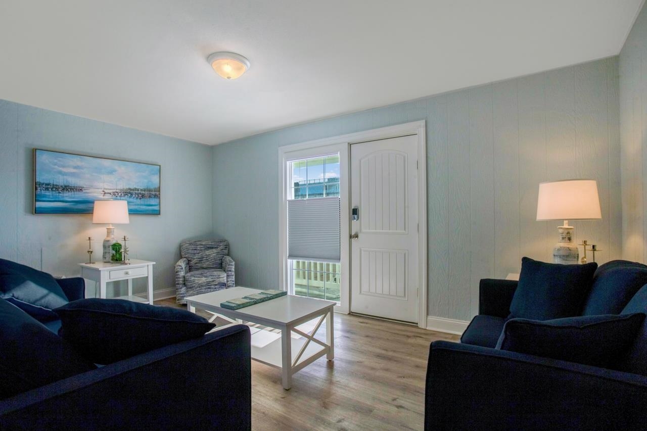6109 Atlantic Avenuenue