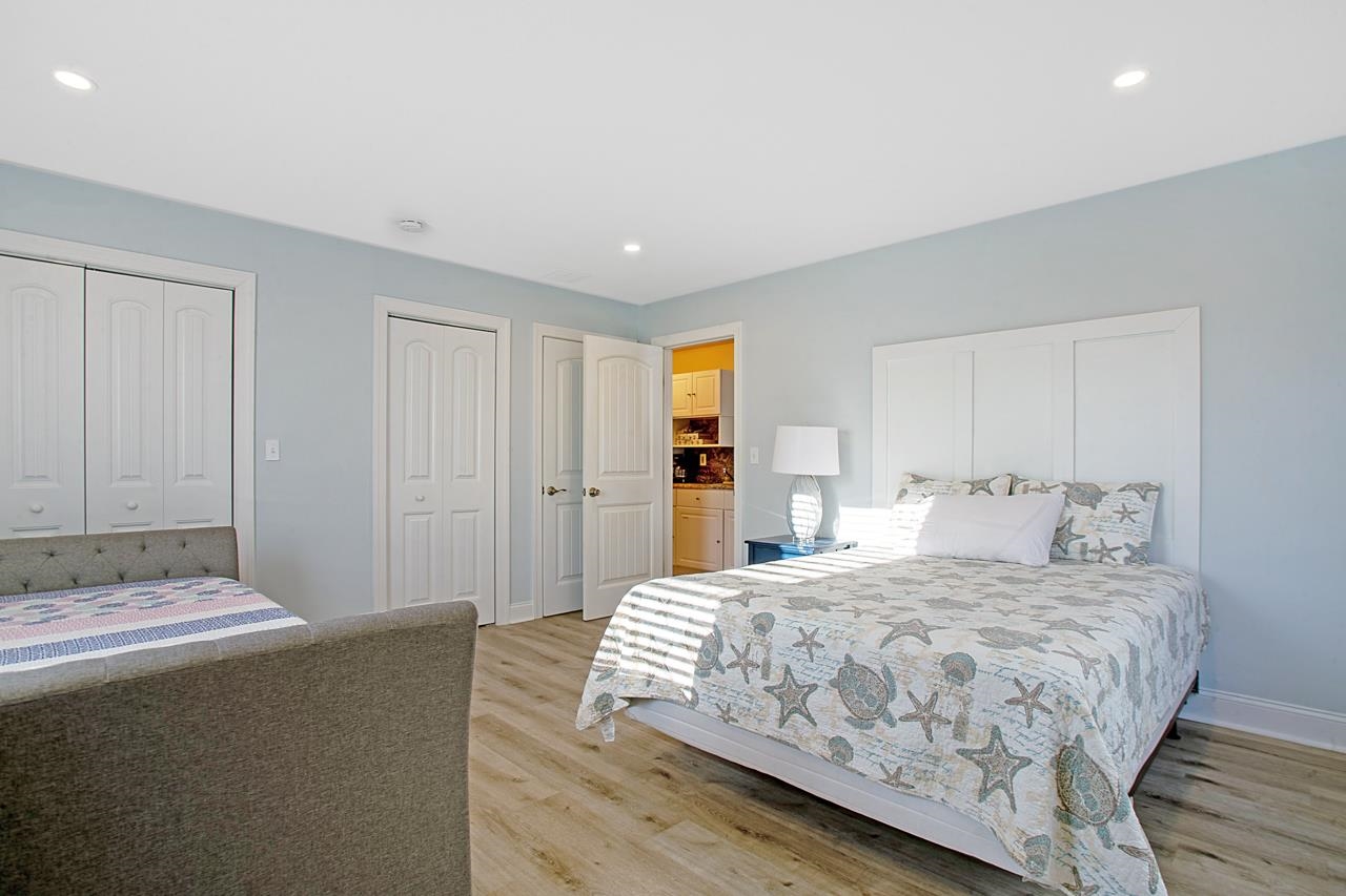 6109 Atlantic Avenuenue