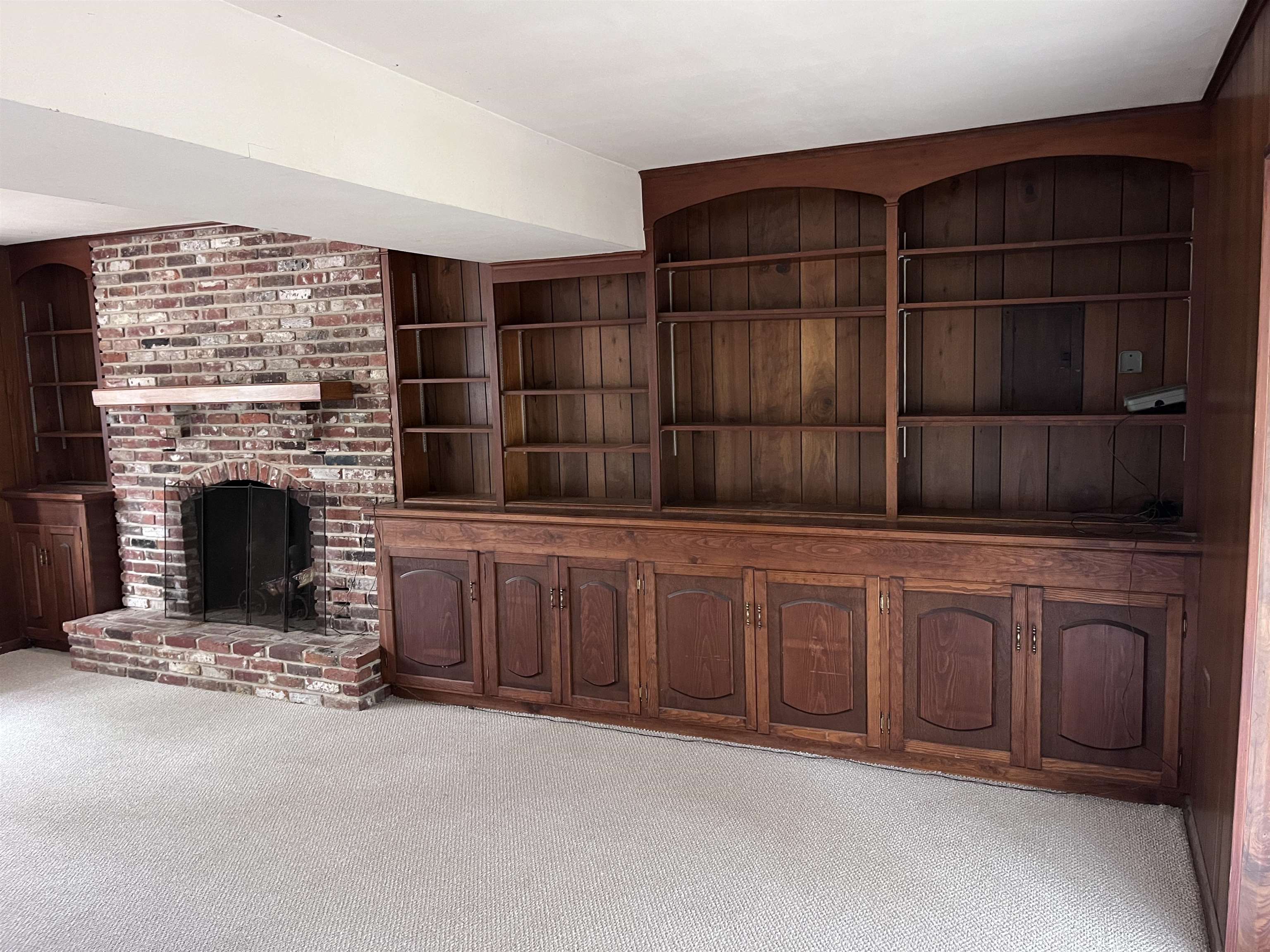 11 Red Oak Drive - Picture 2