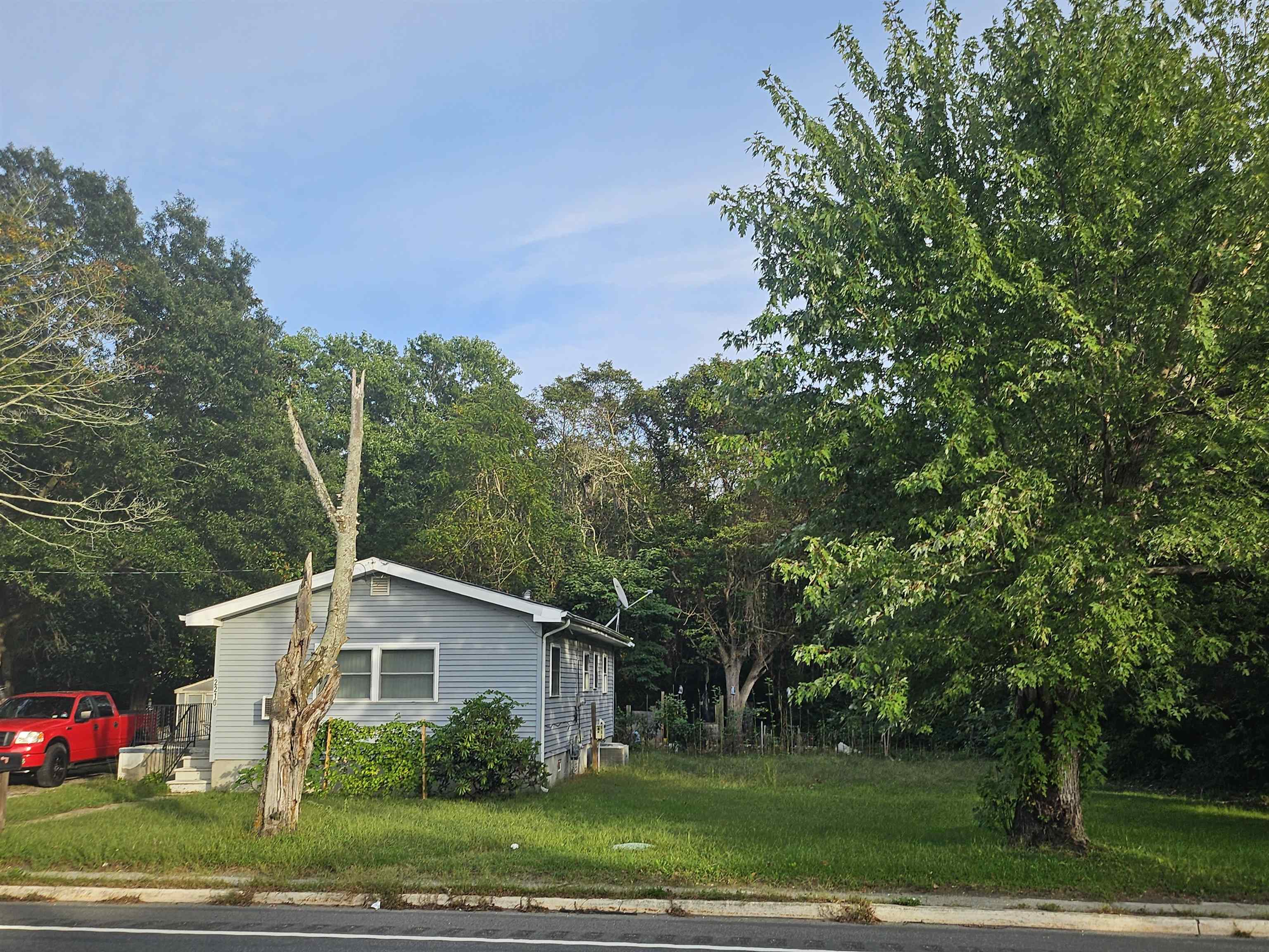2210 Route 9 S