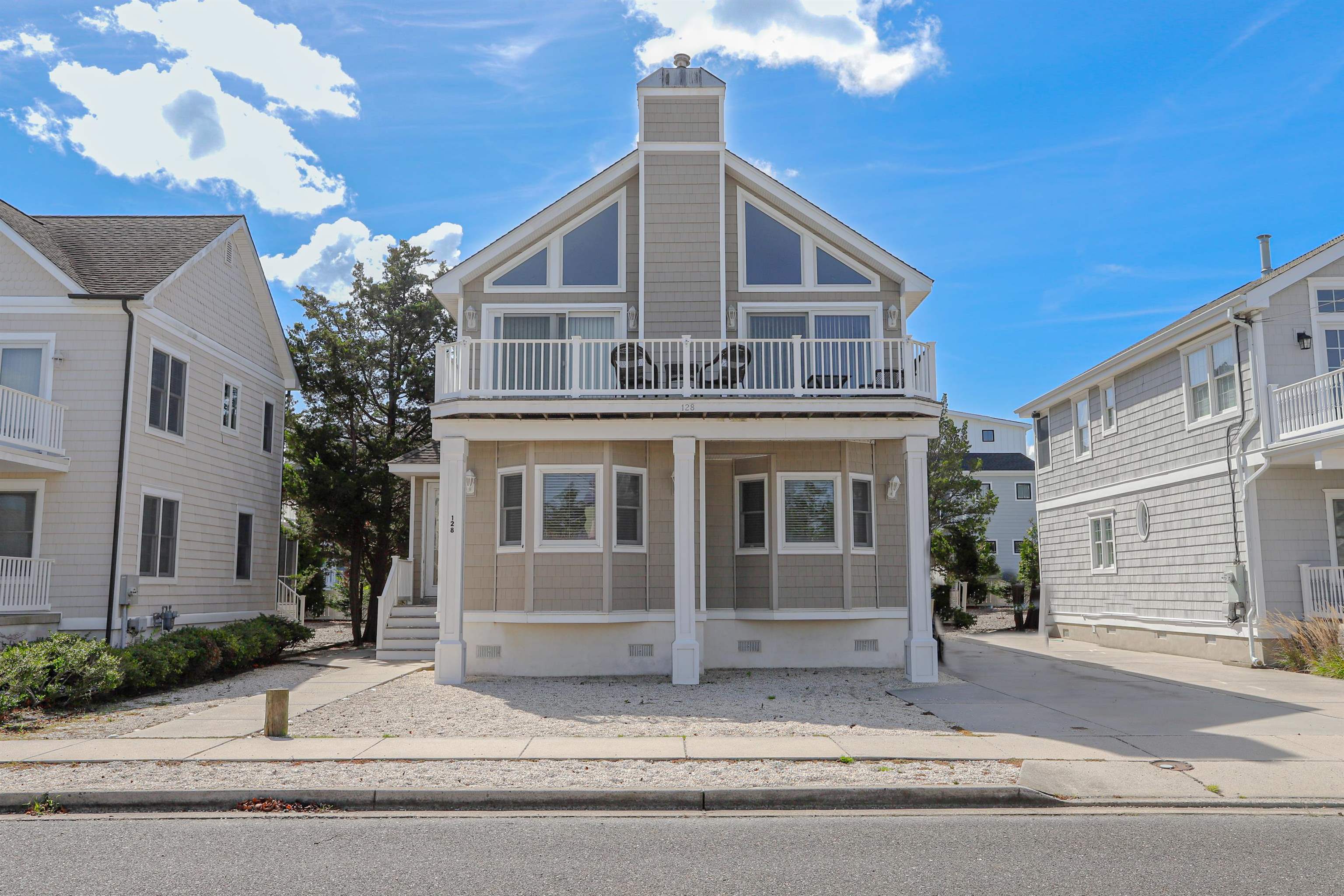 128 16th Street - Avalon