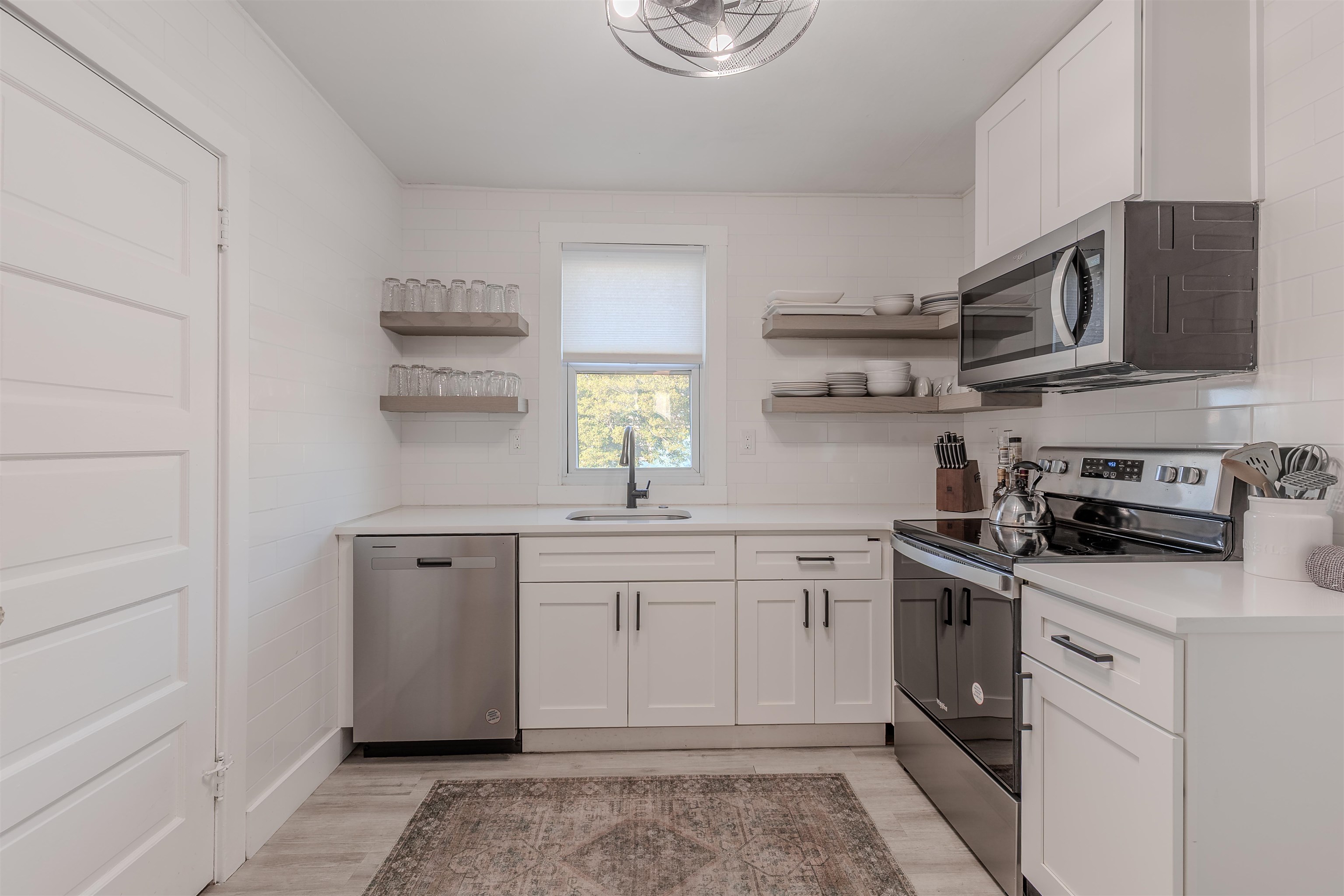 240 W Pacific Avenue