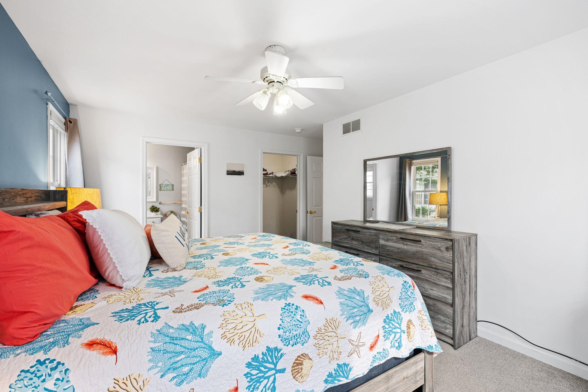 224 E Magnolia Avenue