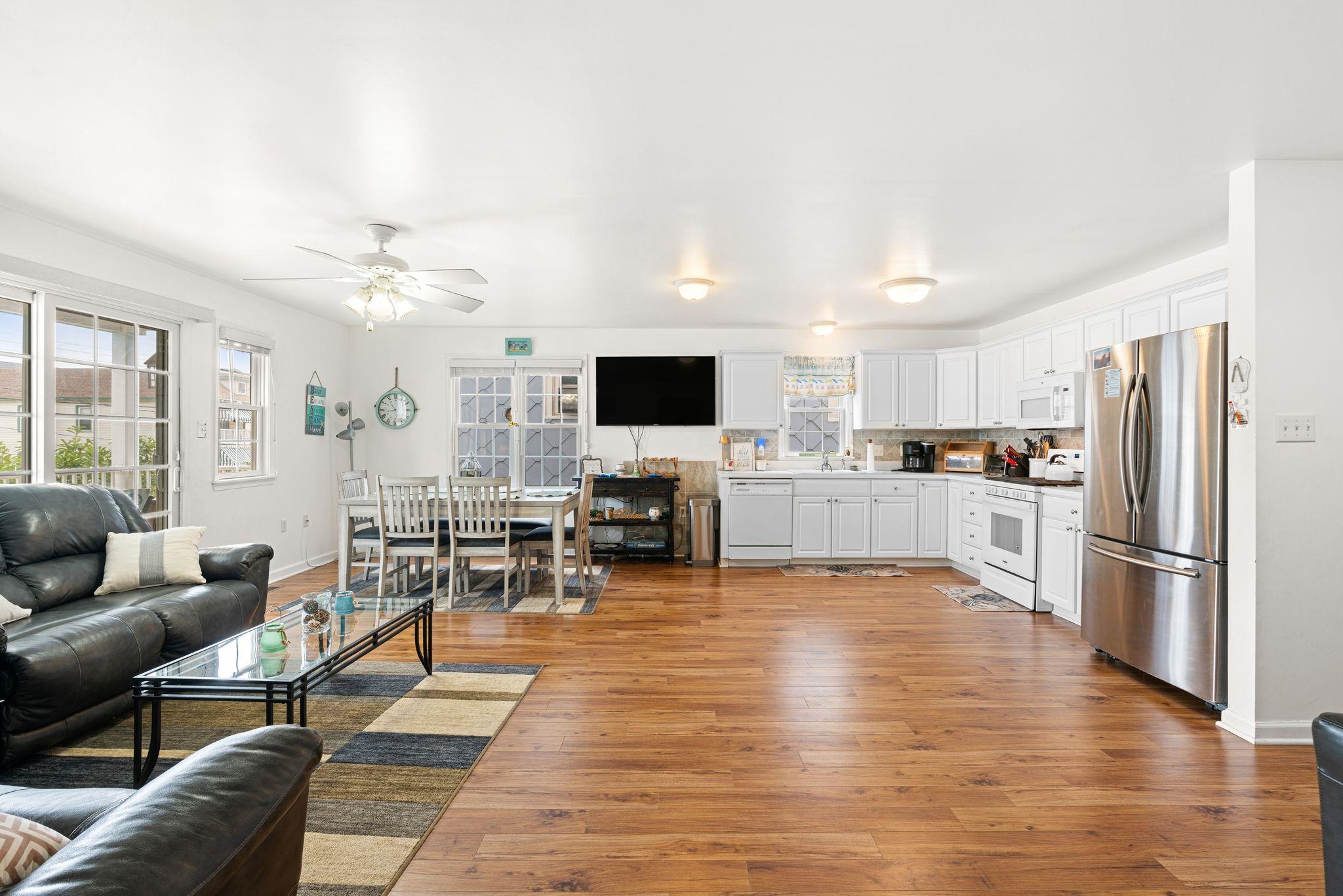 224 E Magnolia Avenue