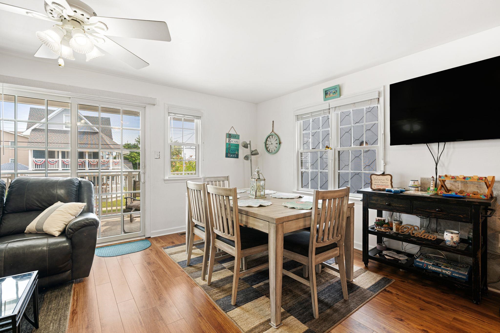 224 E Magnolia Avenue