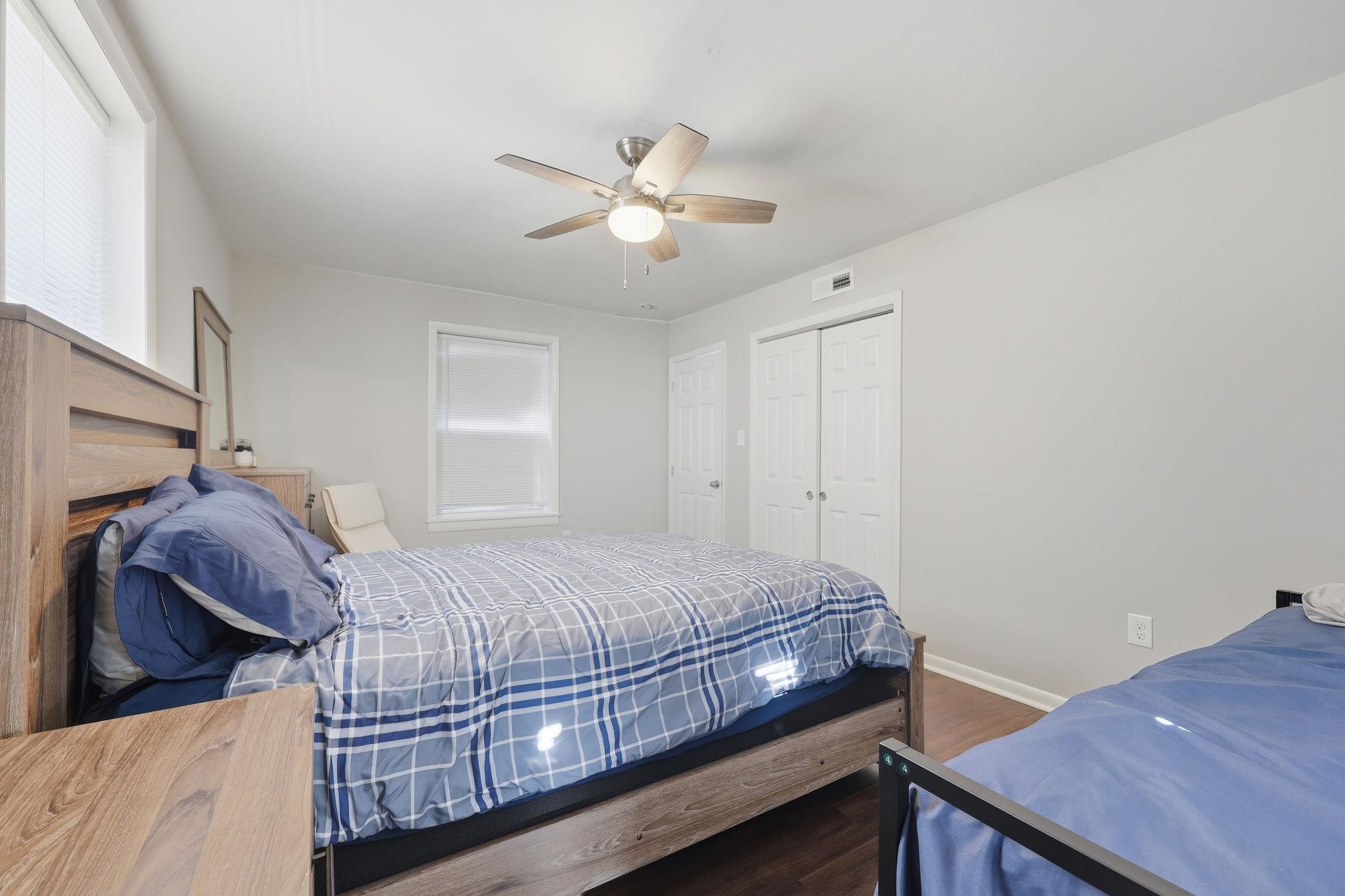 119 E Garfield Avenue - Picture 12