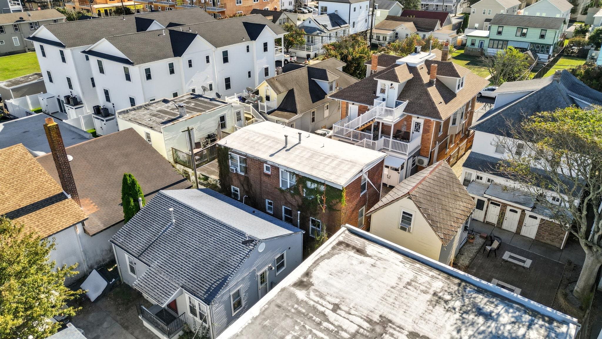 119 E Garfield Avenue