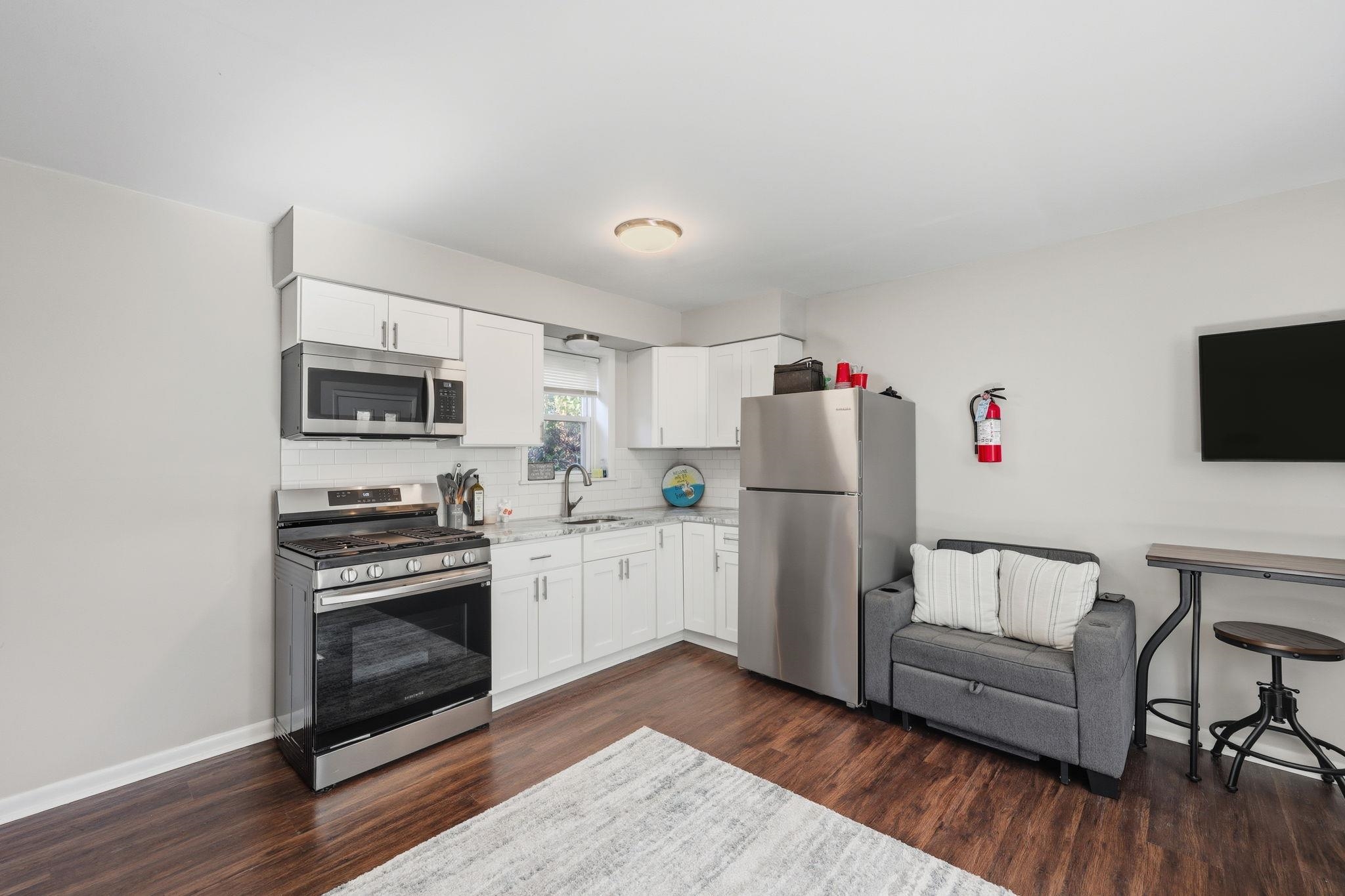119 E Garfield Avenue - Picture 6