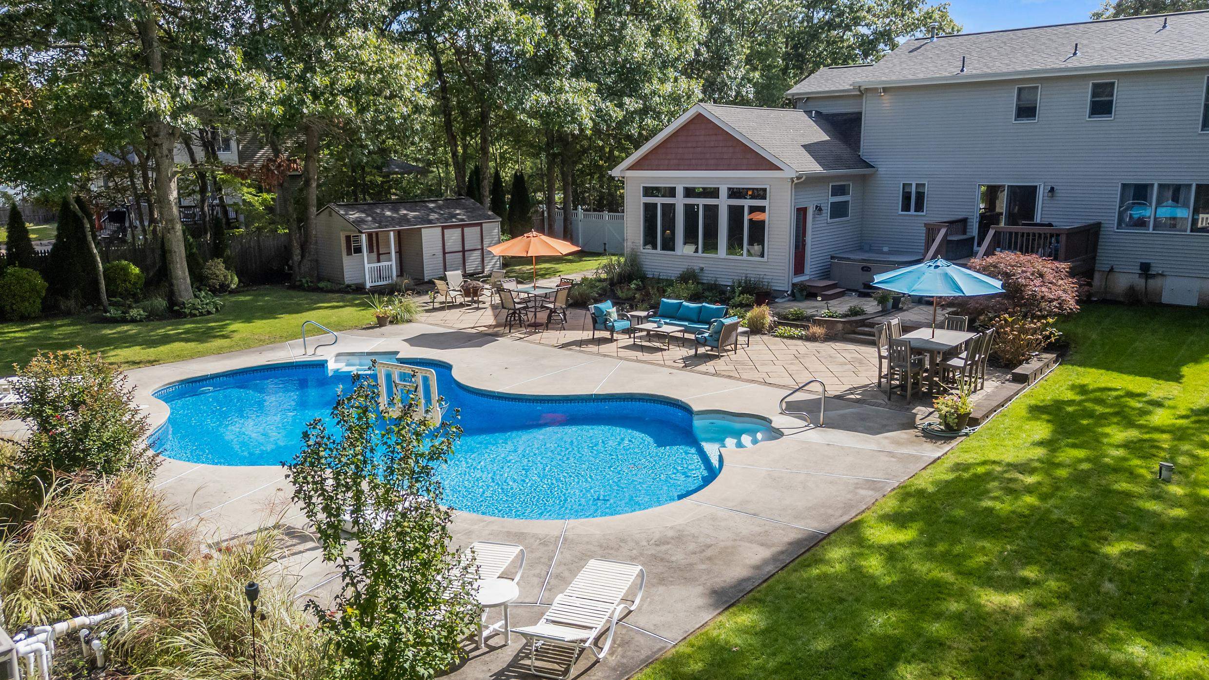 11 Laurel Ridge Road