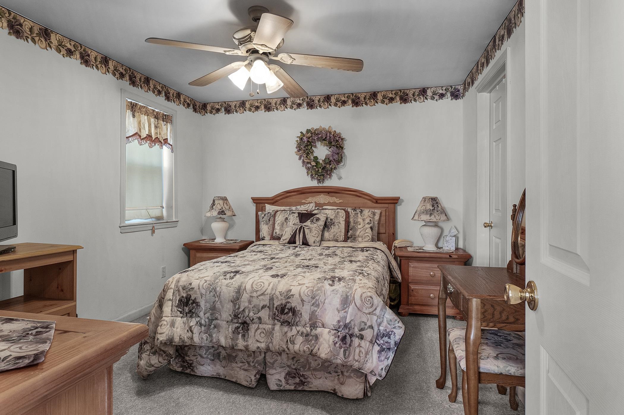 223 W 19TH Avenue