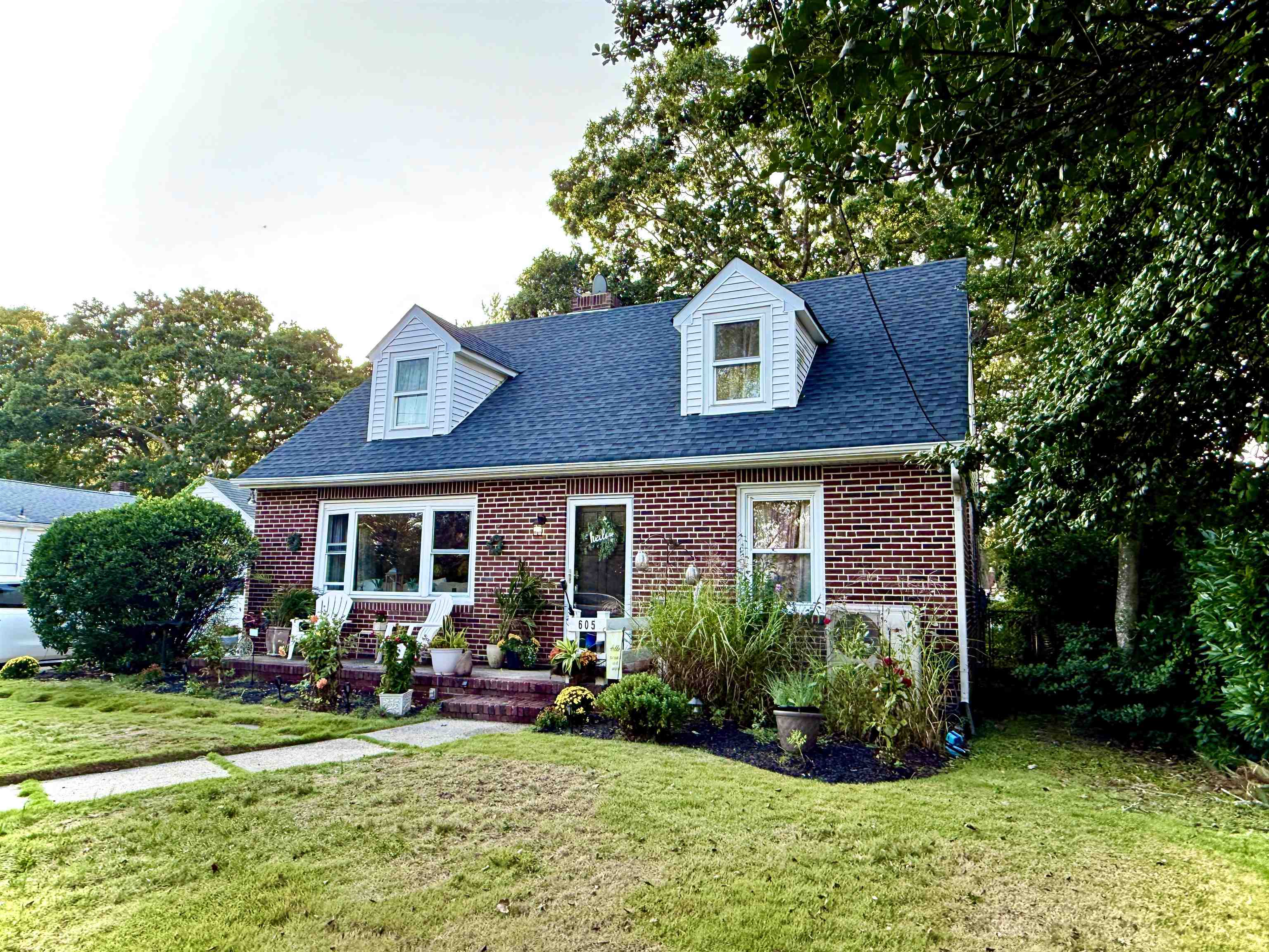605 Shore Road